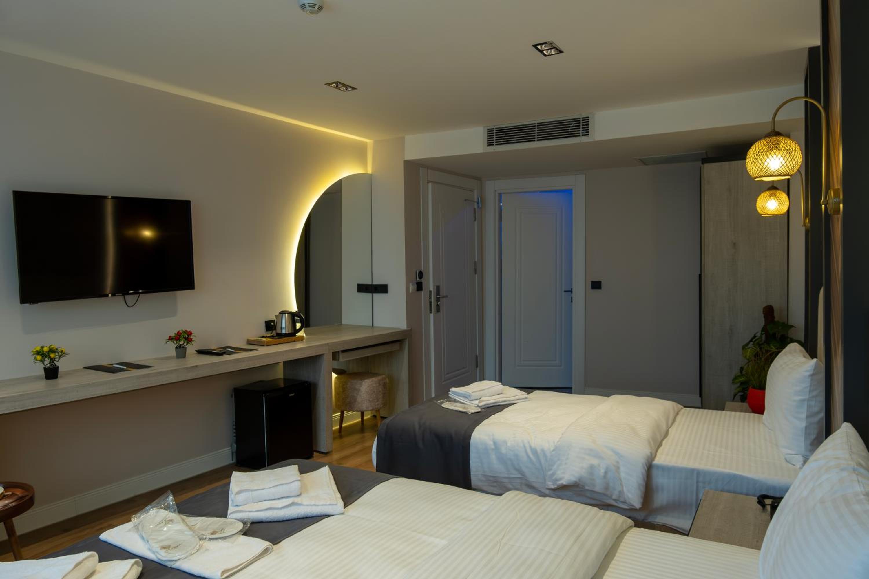 Linda Port Otel - Image 51