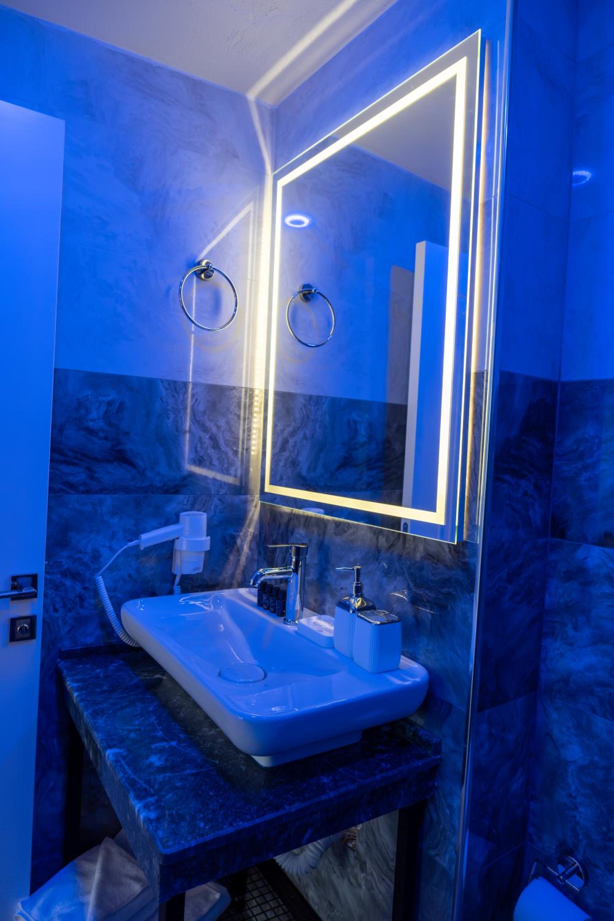 Linda Port Otel - Image 55