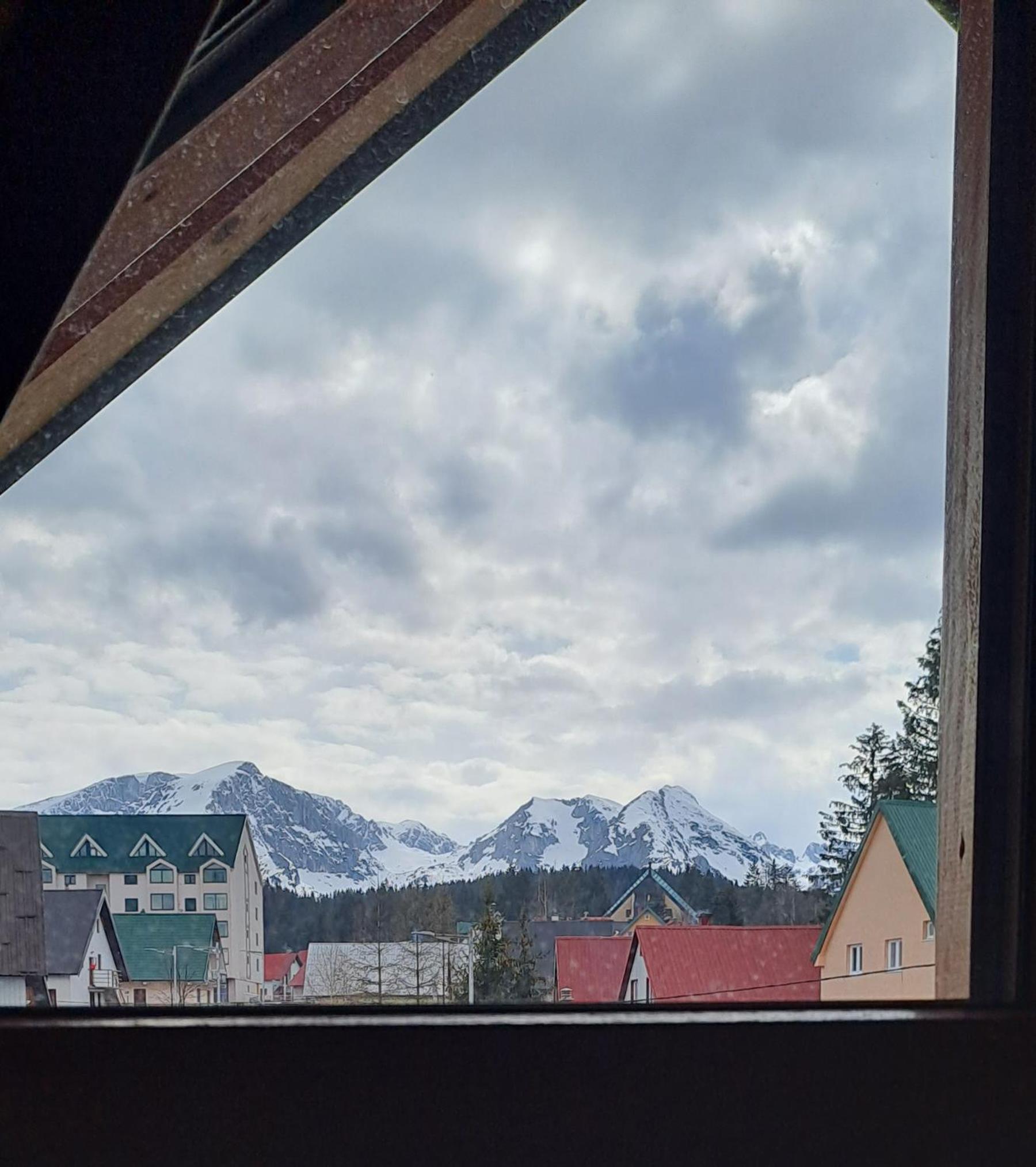 Monte Pino Lux Apartments view 2