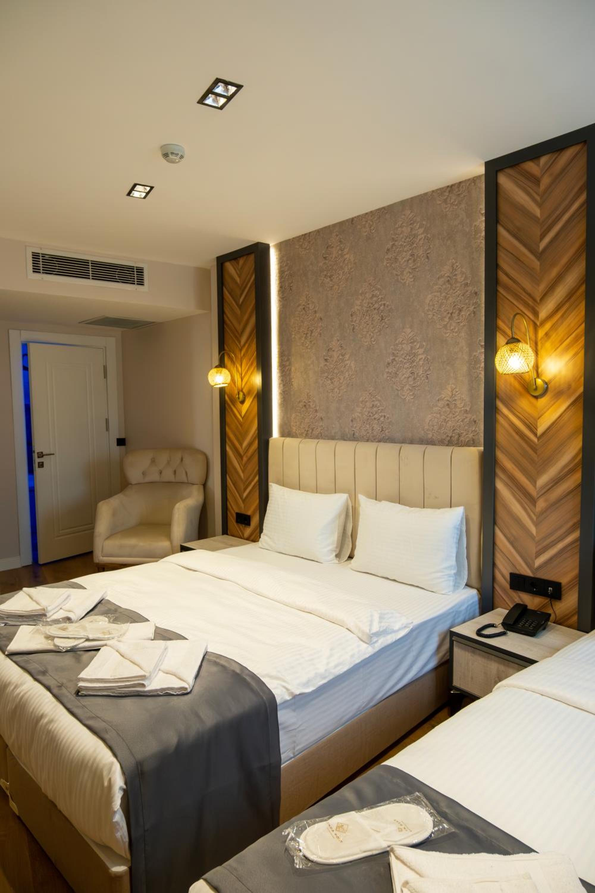 Linda Port Otel - Image 71