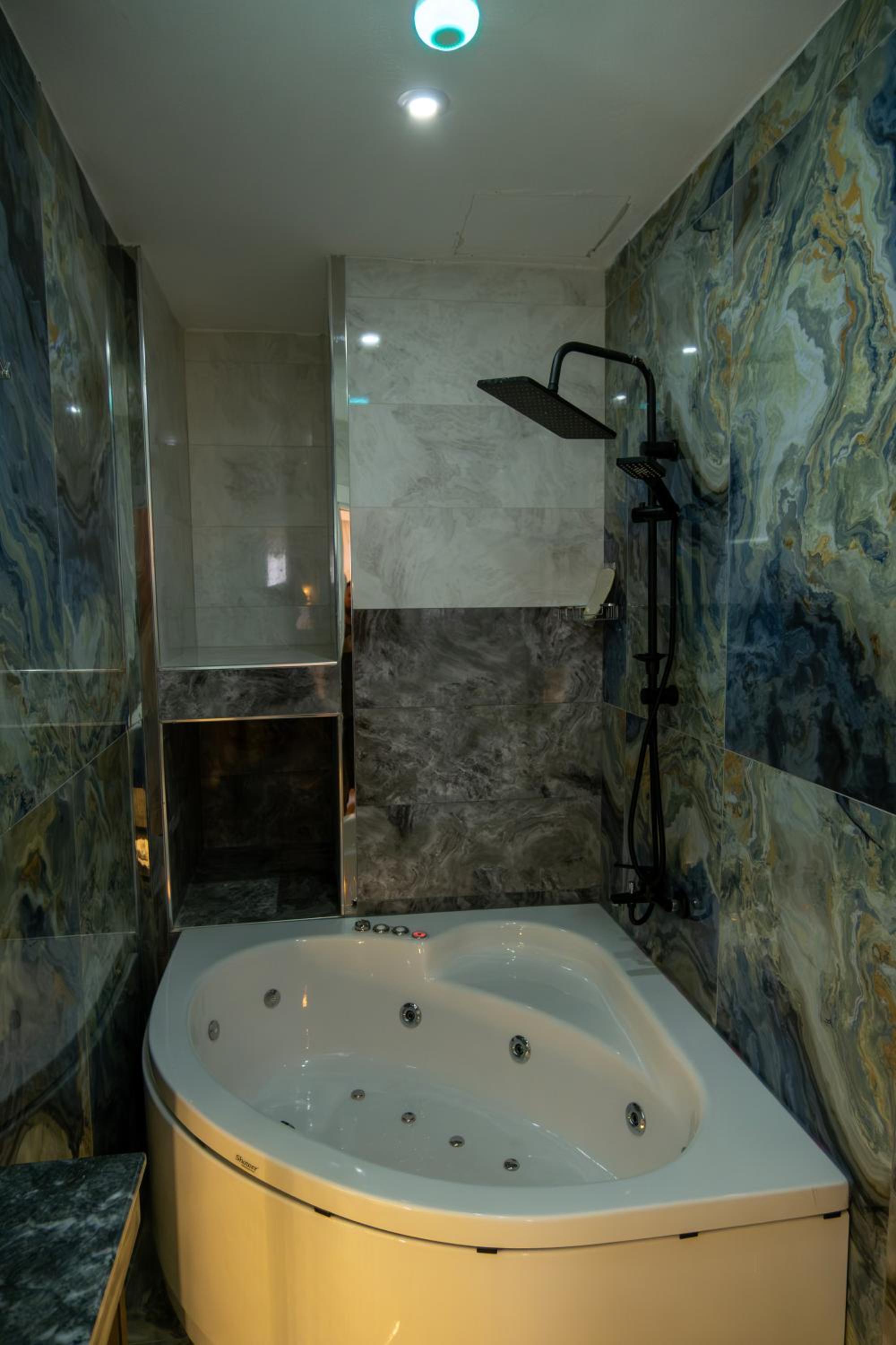 Linda Port Otel - Image 73