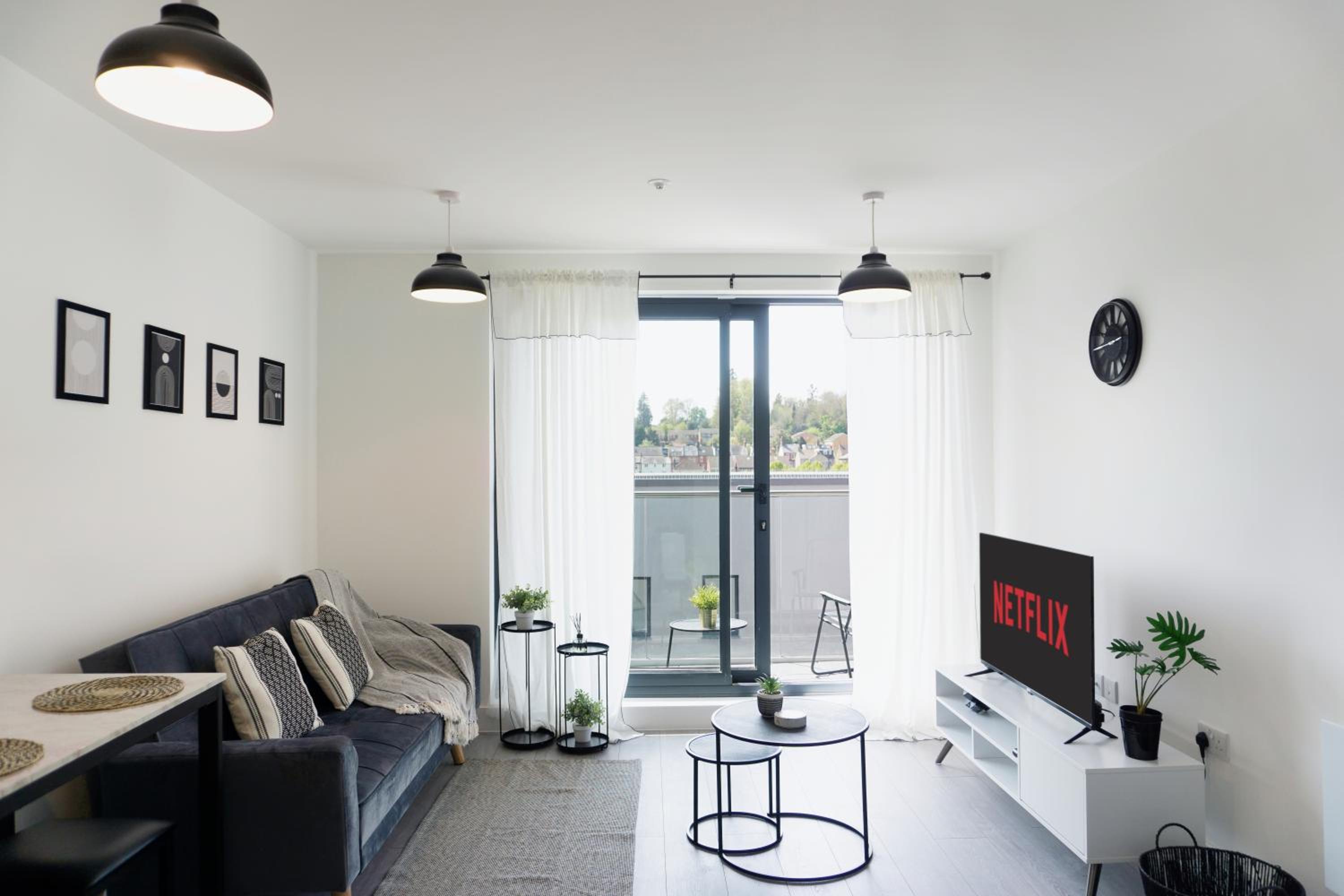 The Madison Apartment by TTLG Stays view 5