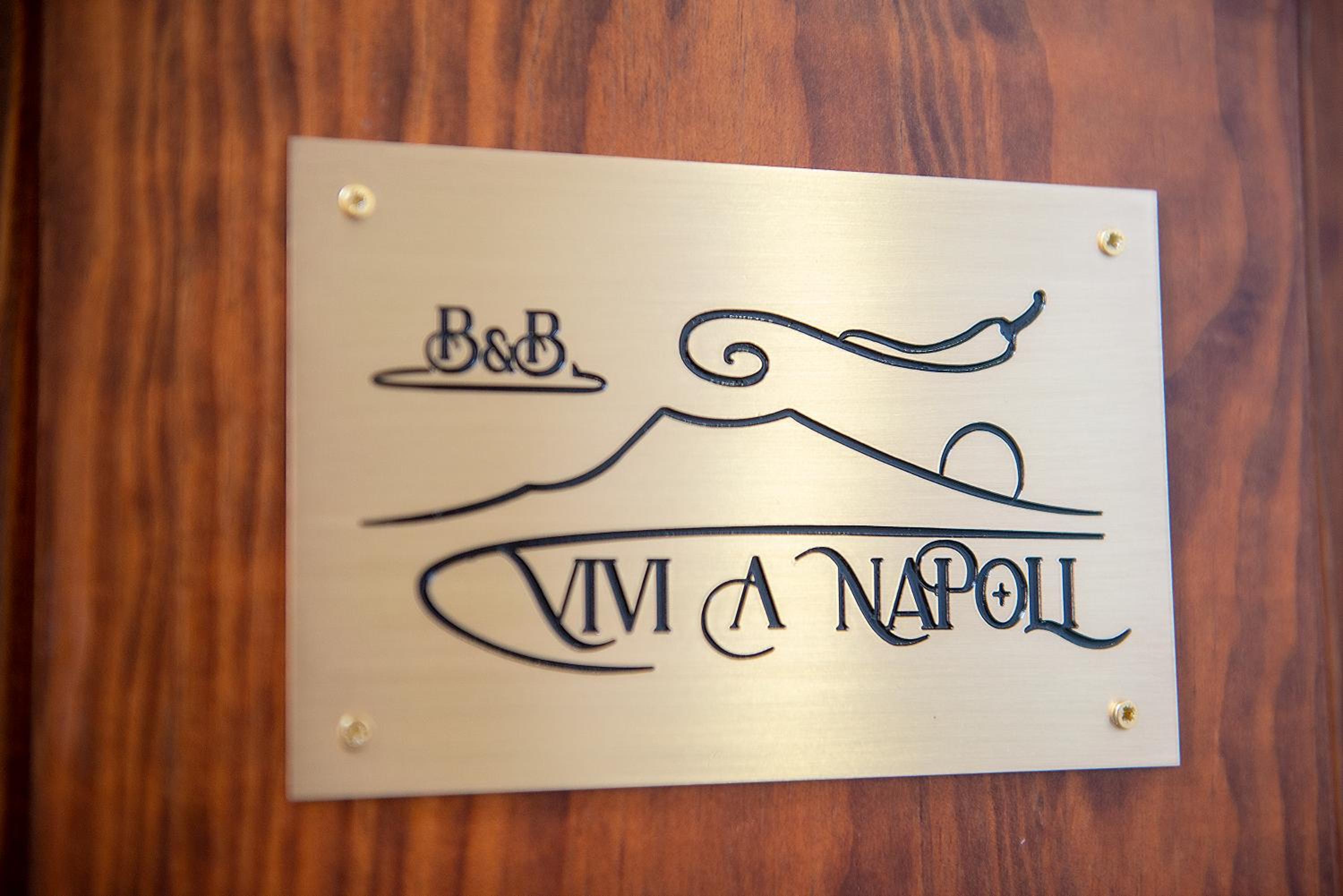 VIVI A NAPOLI