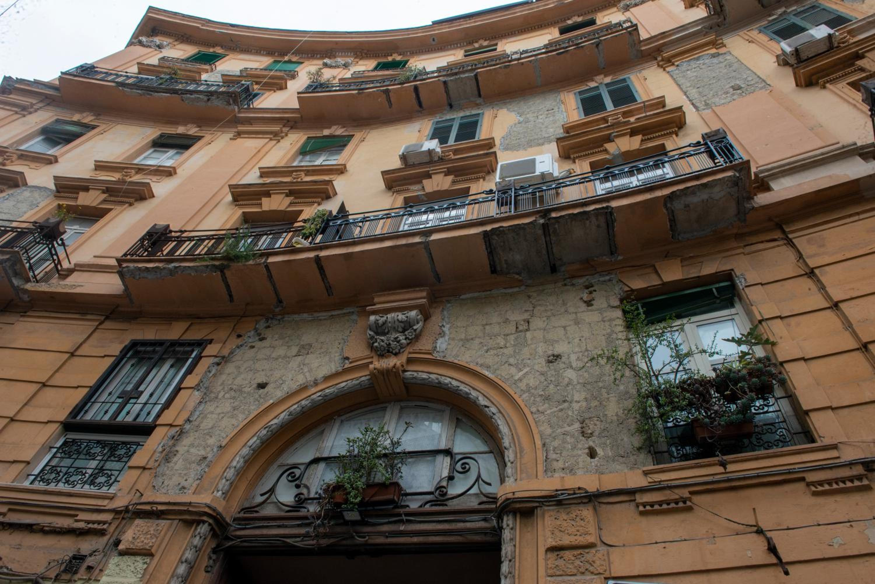 VIVI A NAPOLI