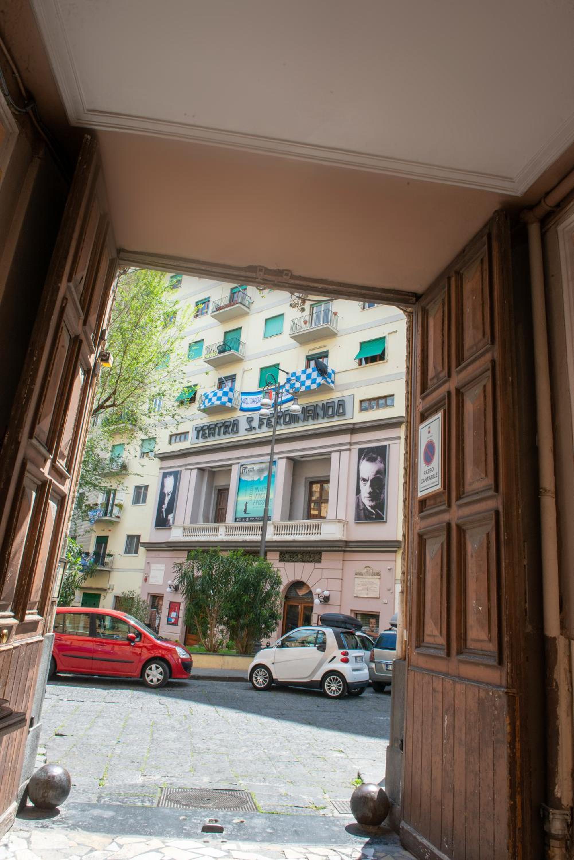 VIVI A NAPOLI