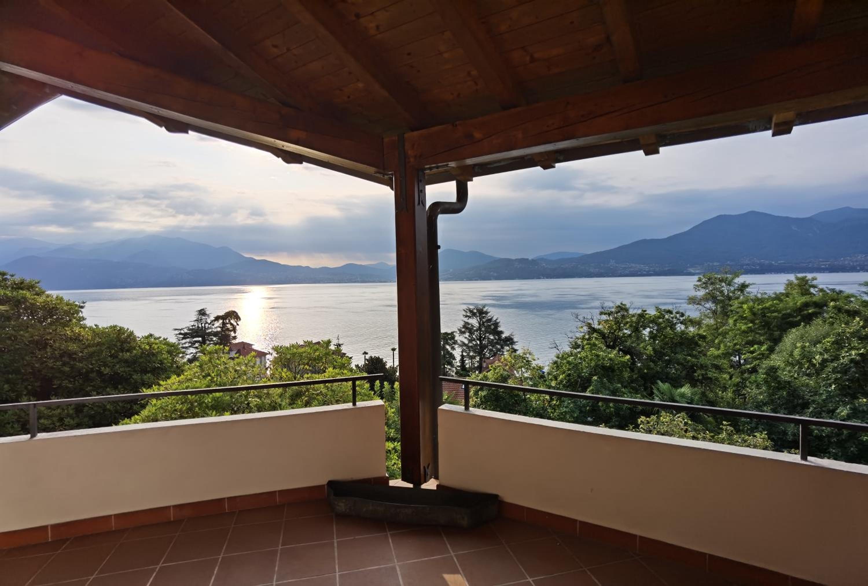 Villa Schaake Panoramic view Lake Maggiore view 5