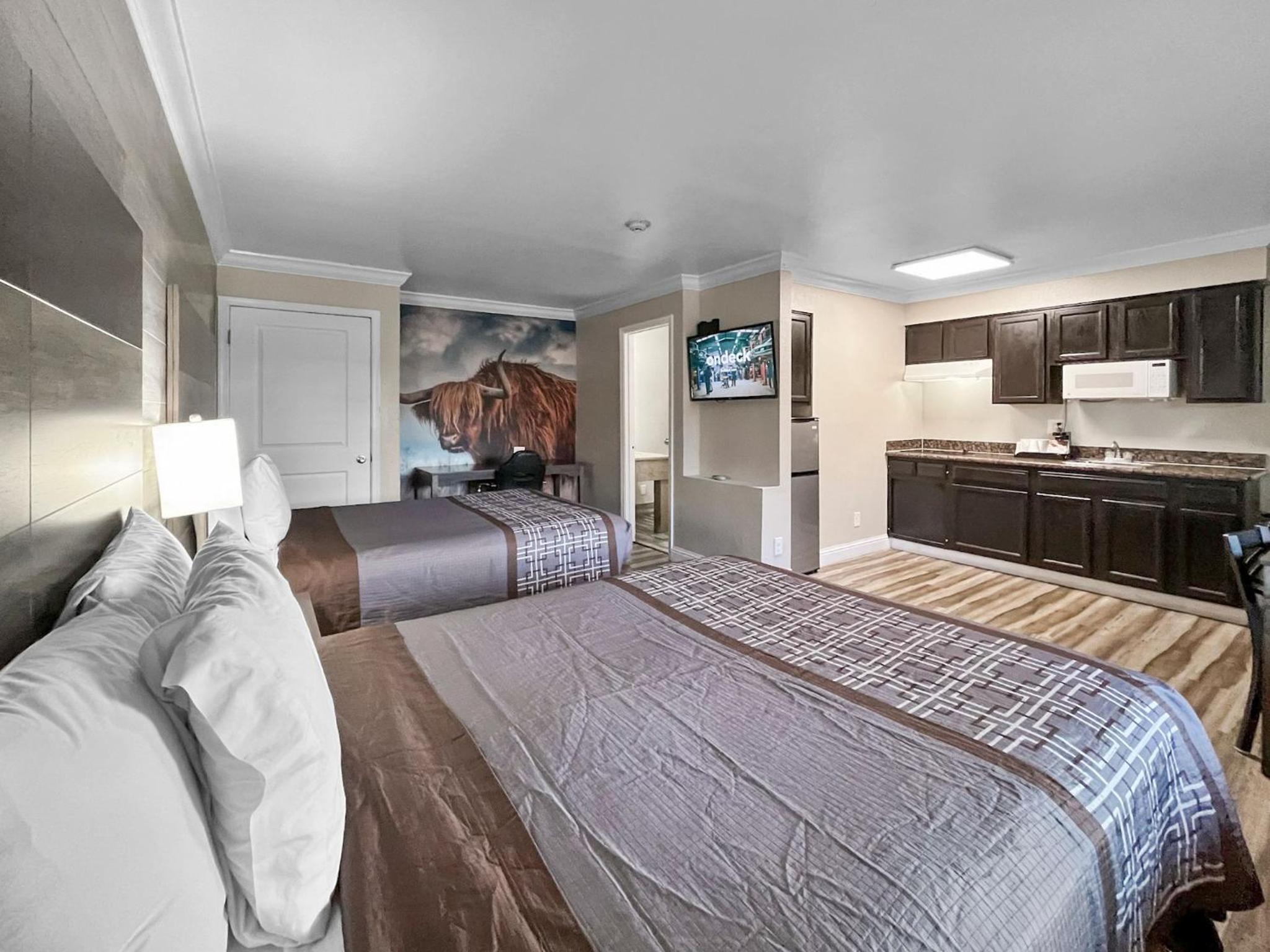 Rodeo Lodge