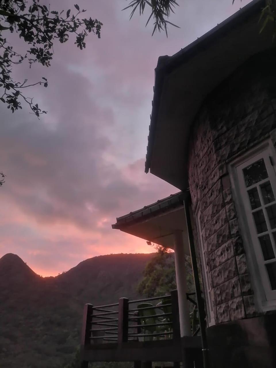 Windy Rich Bungalow Belihuloya