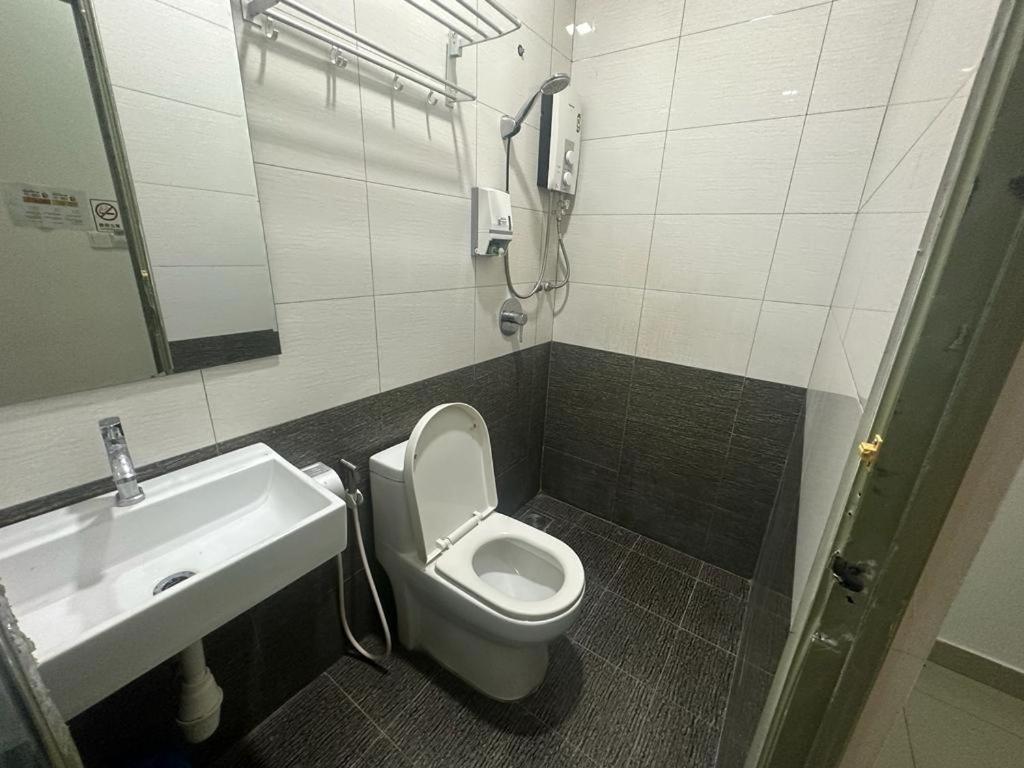 One Point Hotel @ Airport (Kuching) photo 7