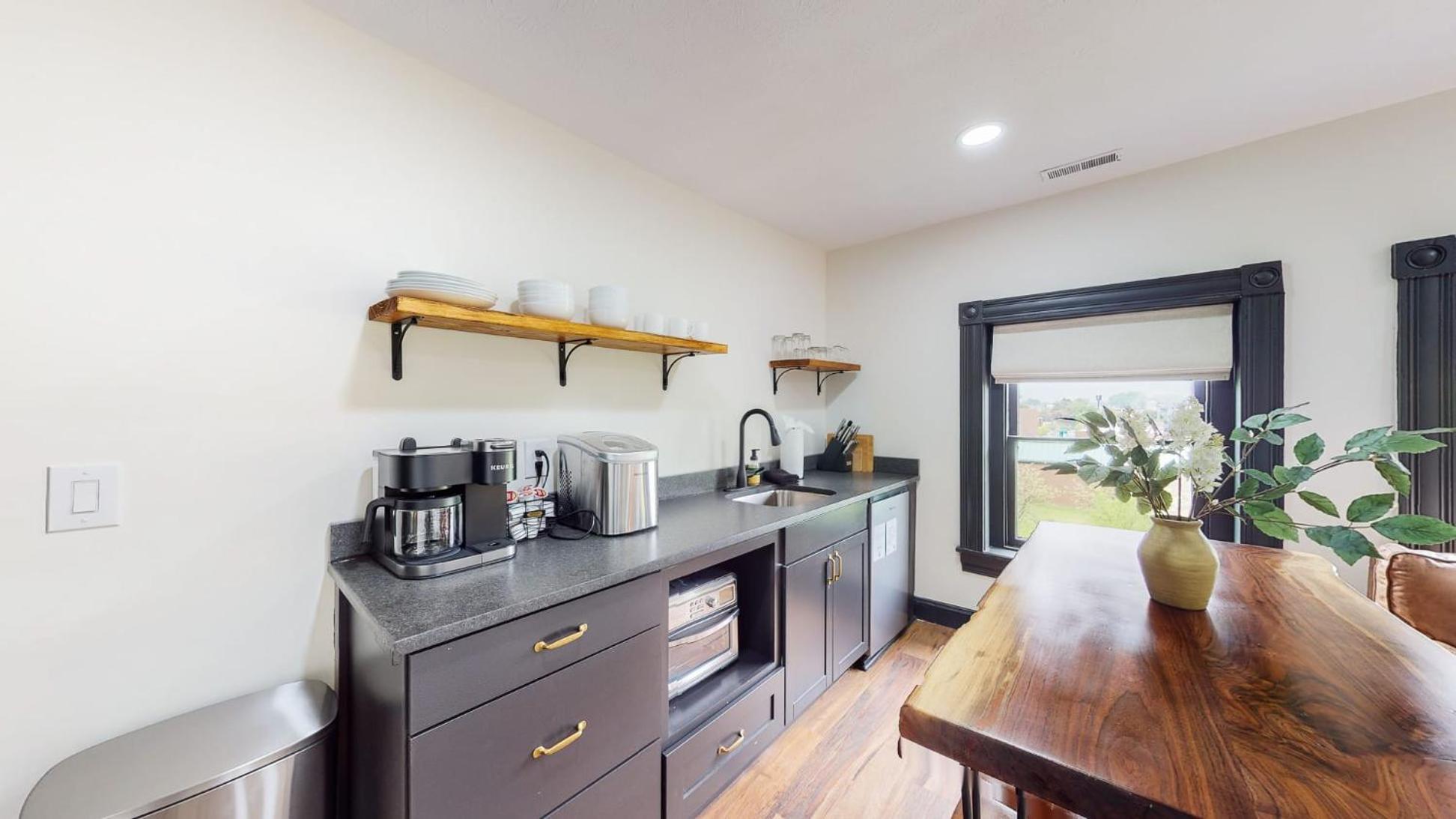 Stylish Top Floor 2 kings full bathroom with tub view 5