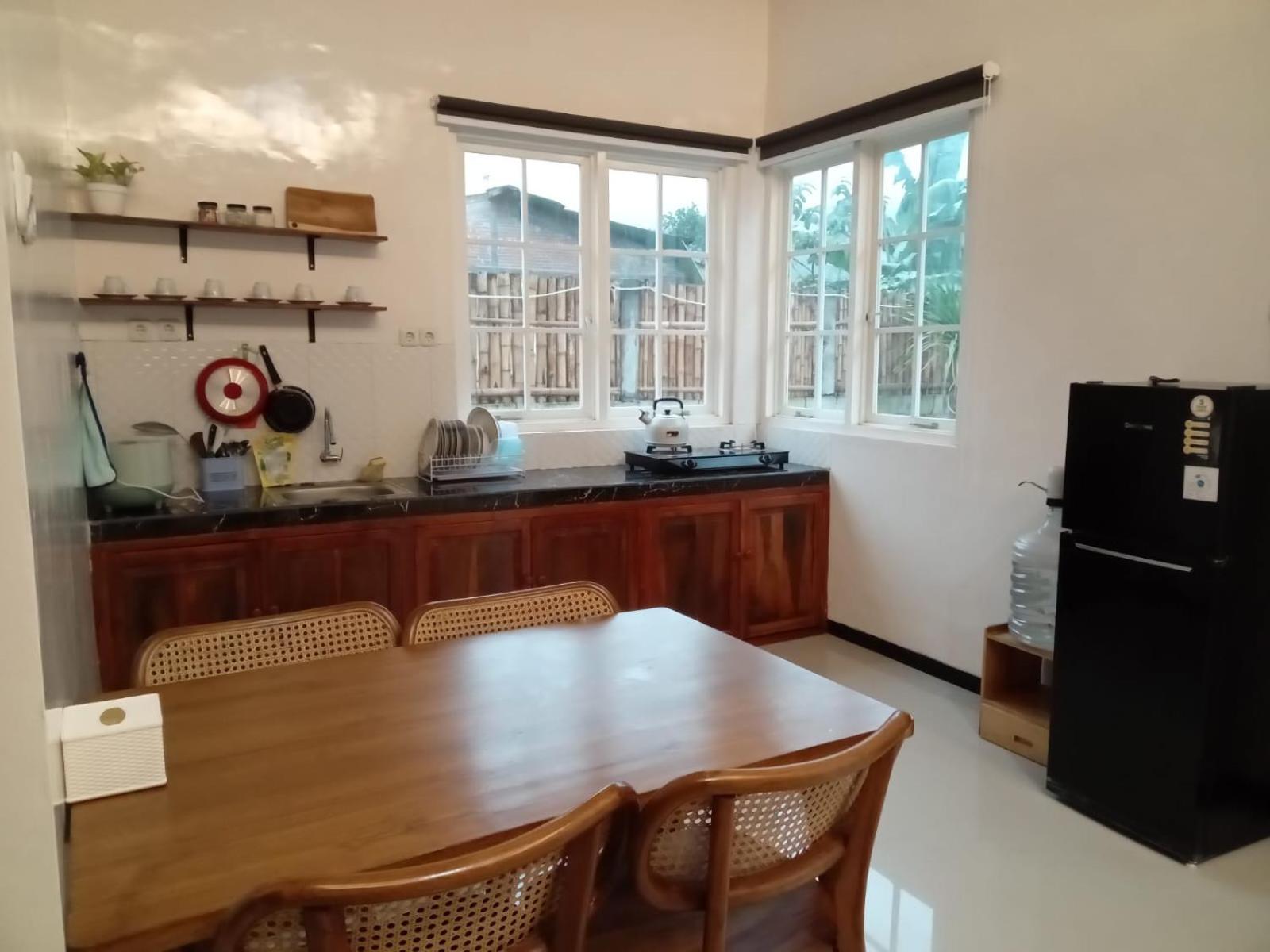 Cahaya1 villa and Guest House view 4