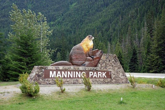 Gem by Manning Park: Luxury Loghouse “Ravenloft”
