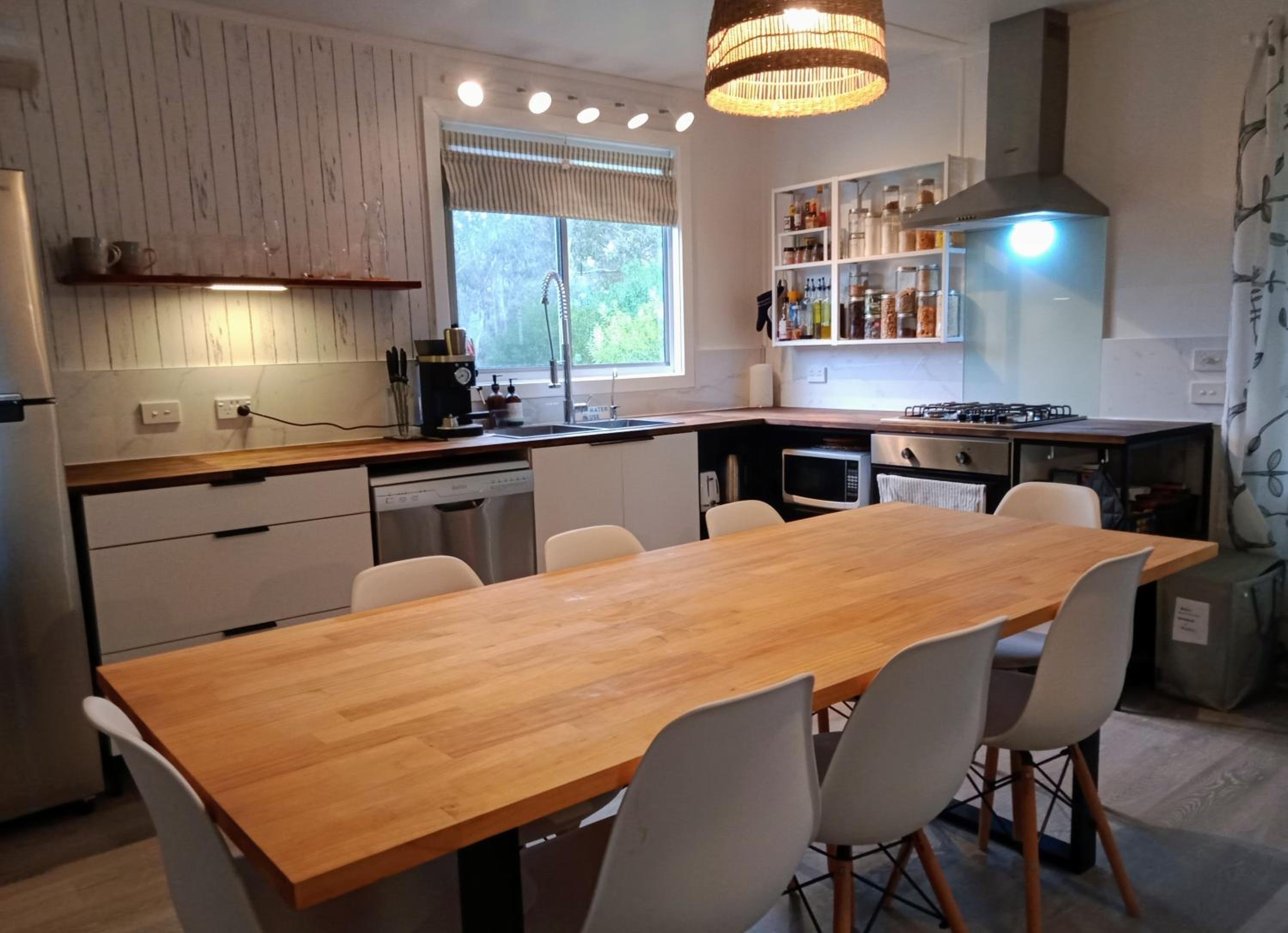 Loch Sport Beach Shack - Family Friendly Coastal Retreat