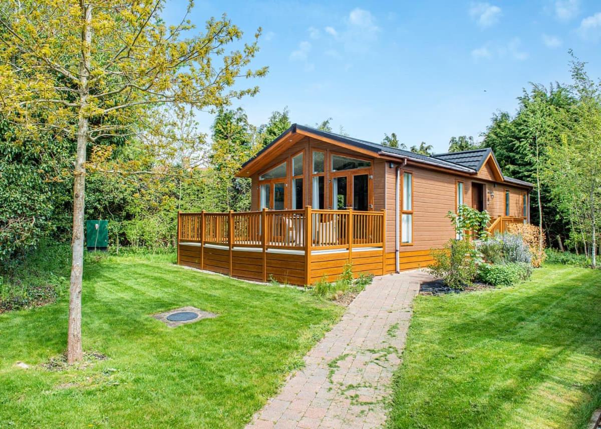 Canterbury Reach Lodge Retreat