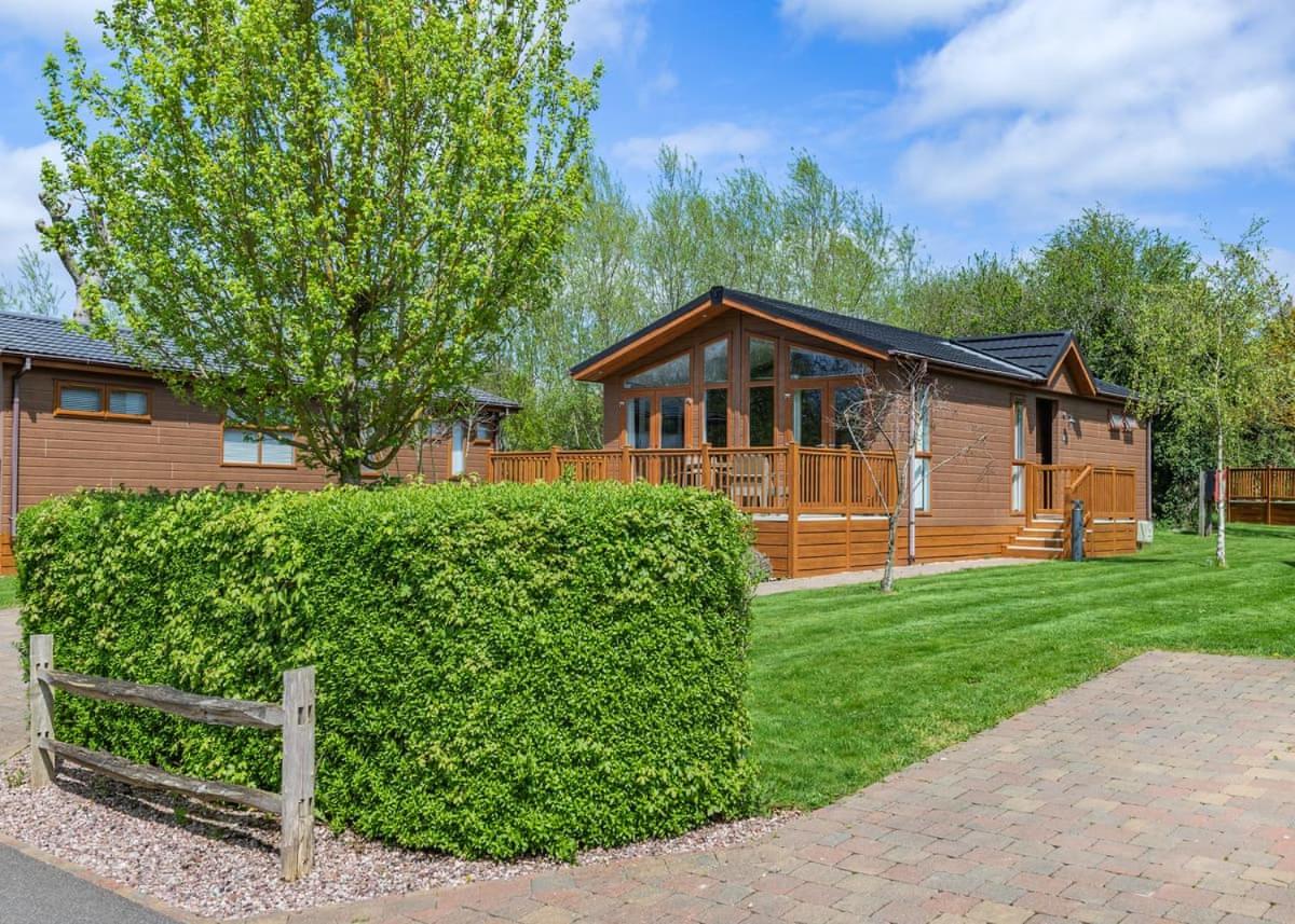 Canterbury Reach Lodge Retreat