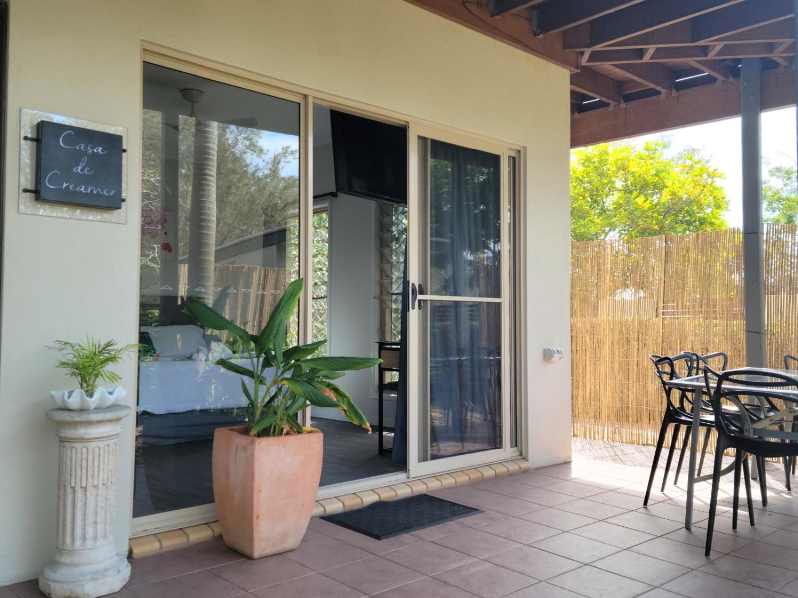 Beachside One Bedroom Flat Retreat