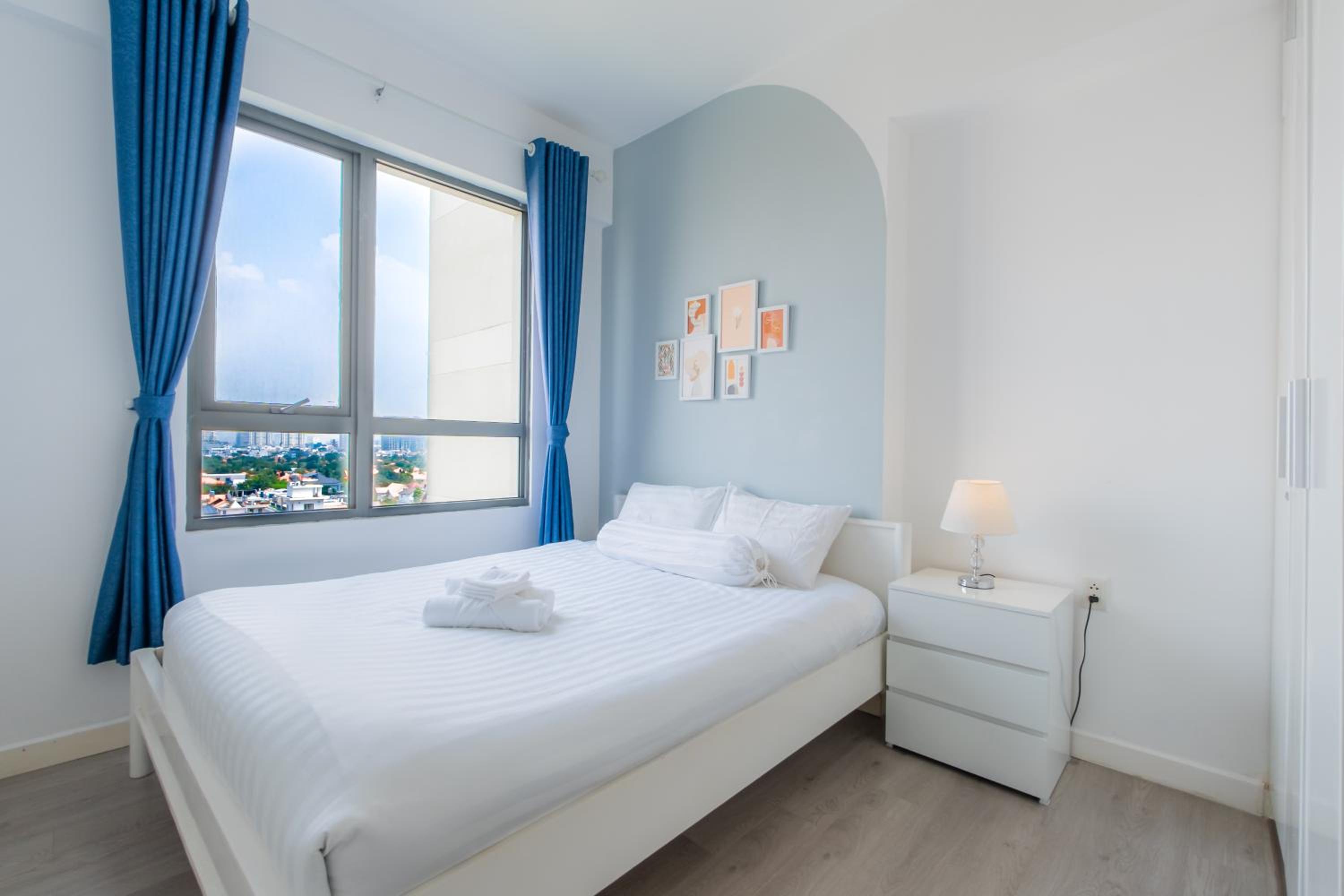 ambiHOME 2BR 2WC in Masteri Thao Dien District 2