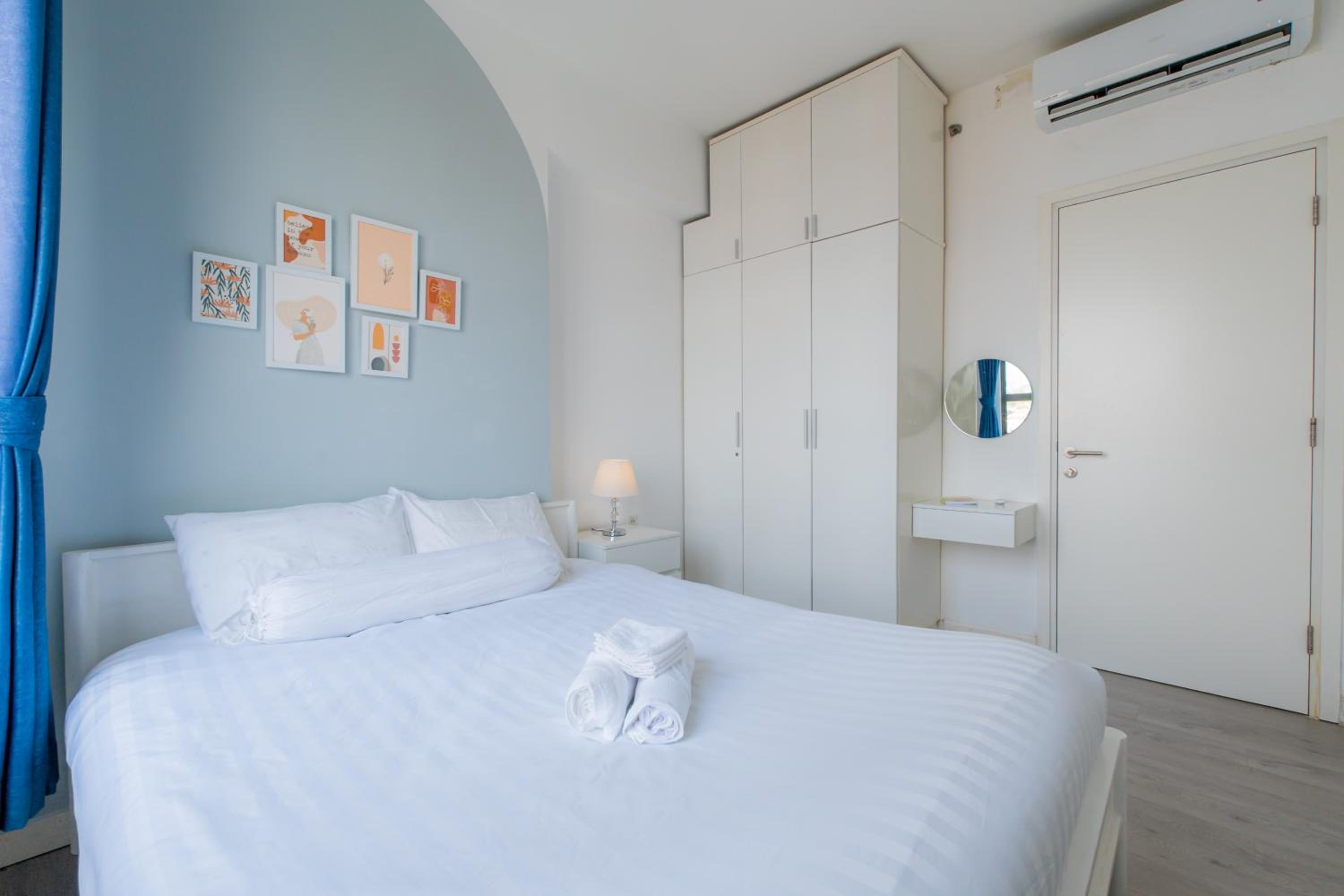 ambiHOME 2BR 2WC in Masteri Thao Dien District 2