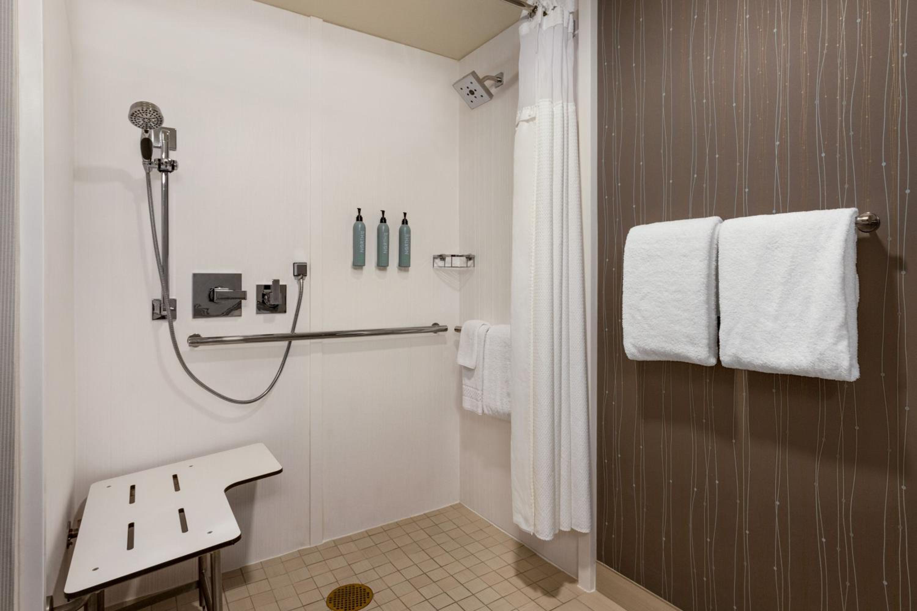 Tupelo Vacations - Courtyard Tupelo - Property Image 47