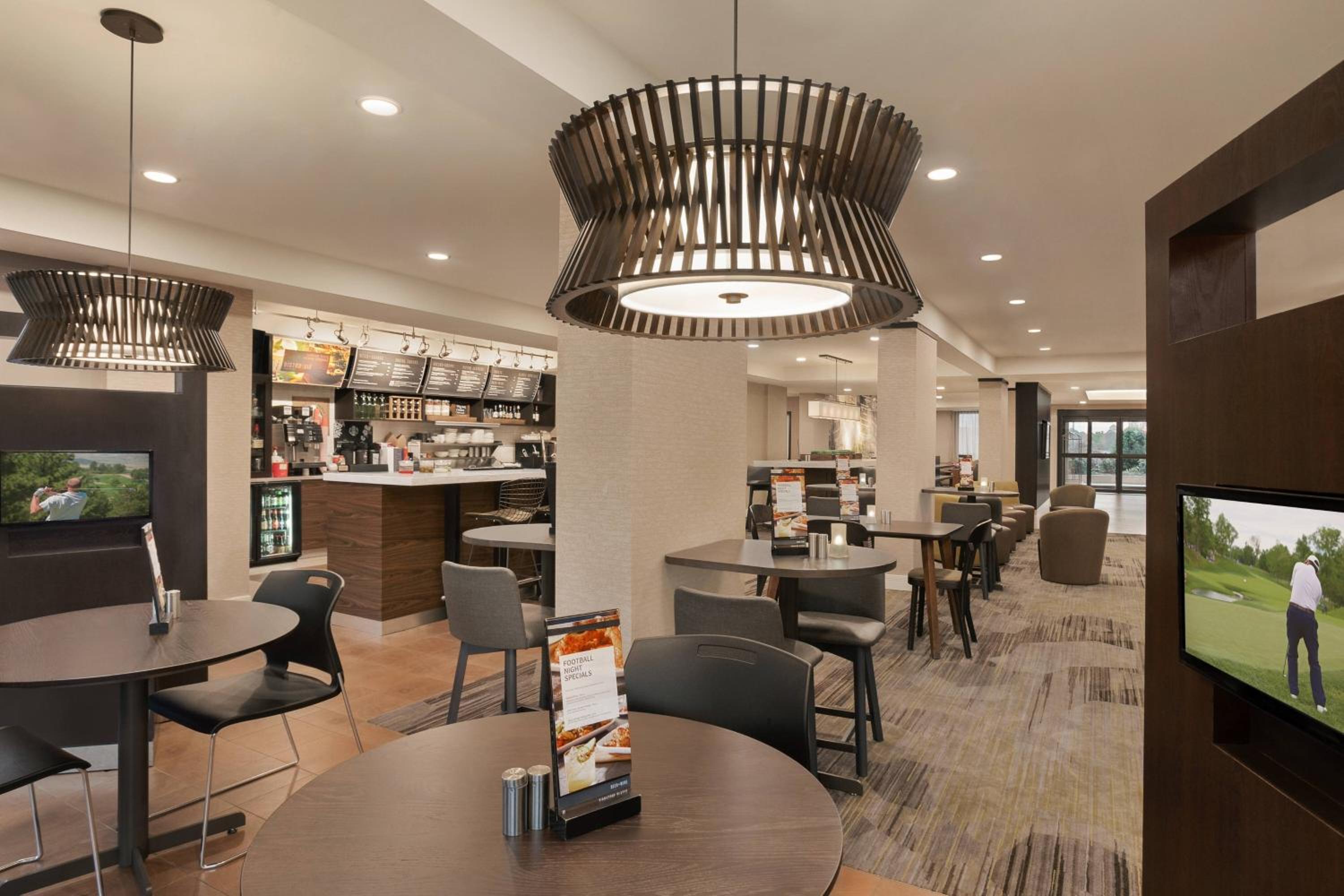 Tupelo Vacations - Courtyard Tupelo - Property Image 1