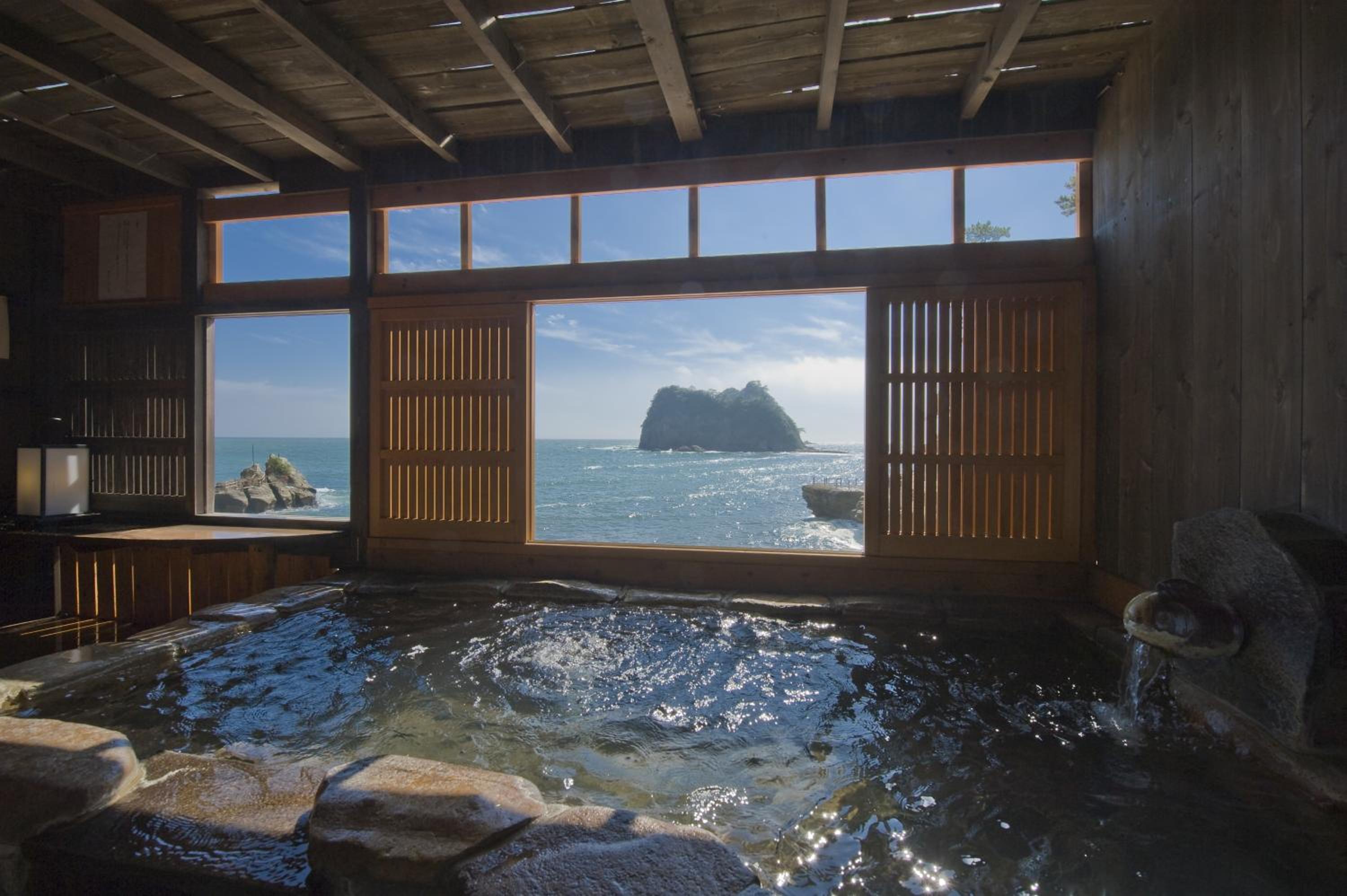 UmibenokakureyuSEIRYU海辺のかくれ湯清流