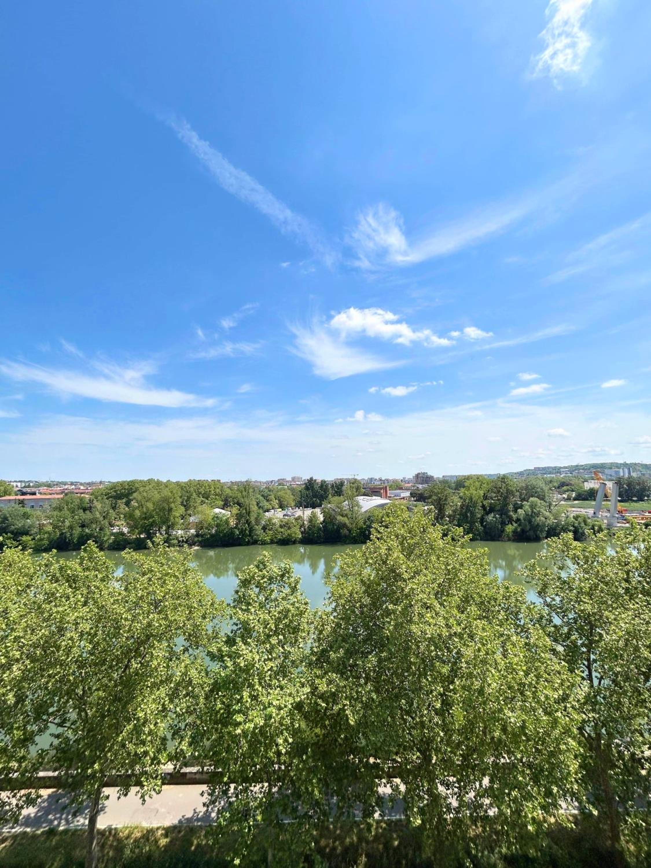 Vue Garonne - Stadium - Tramway