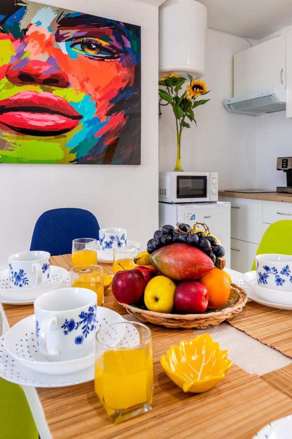 Grand Villa Valencia - 8 min to Center by Metro view 4