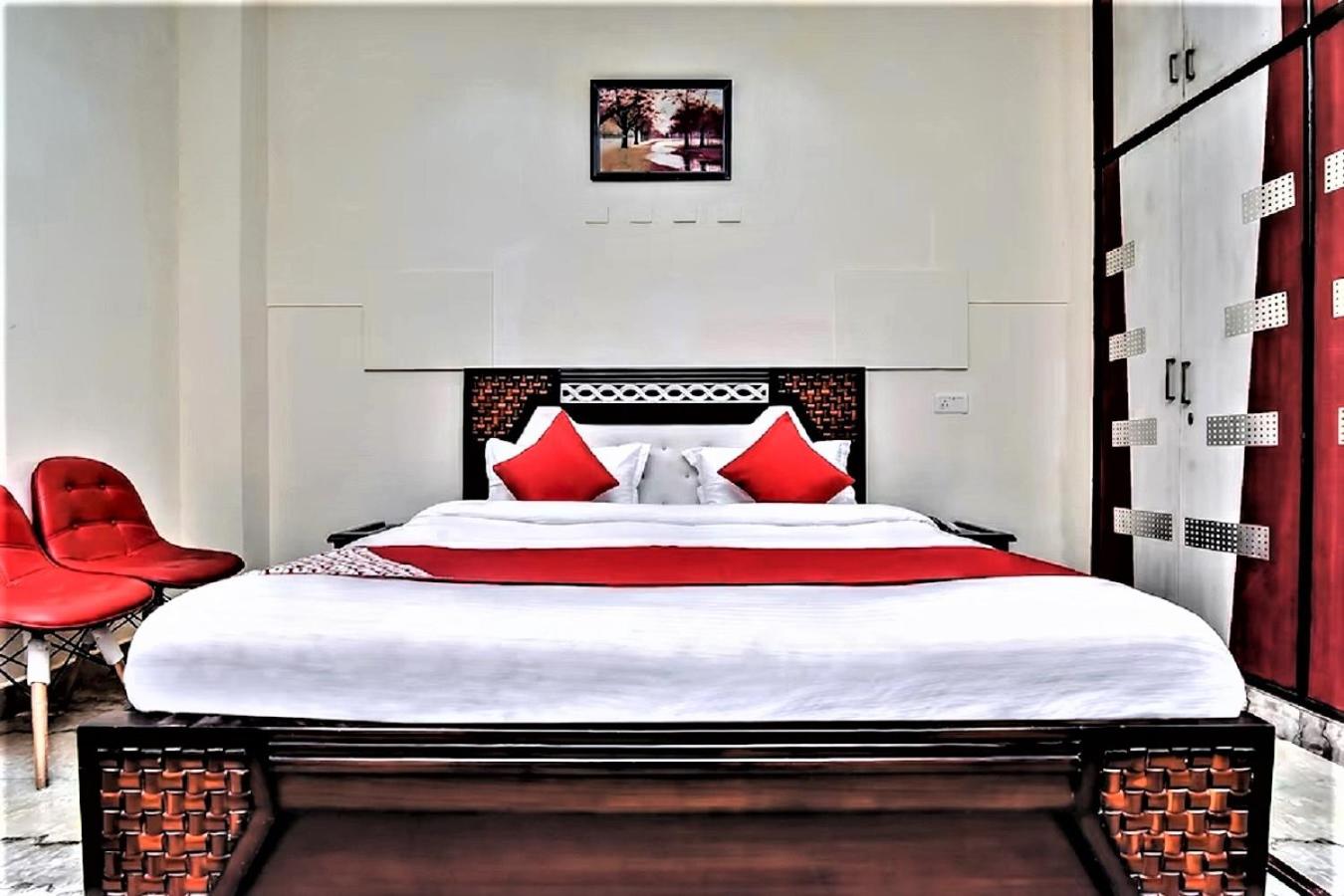 Florence Residency & Riviera Inn