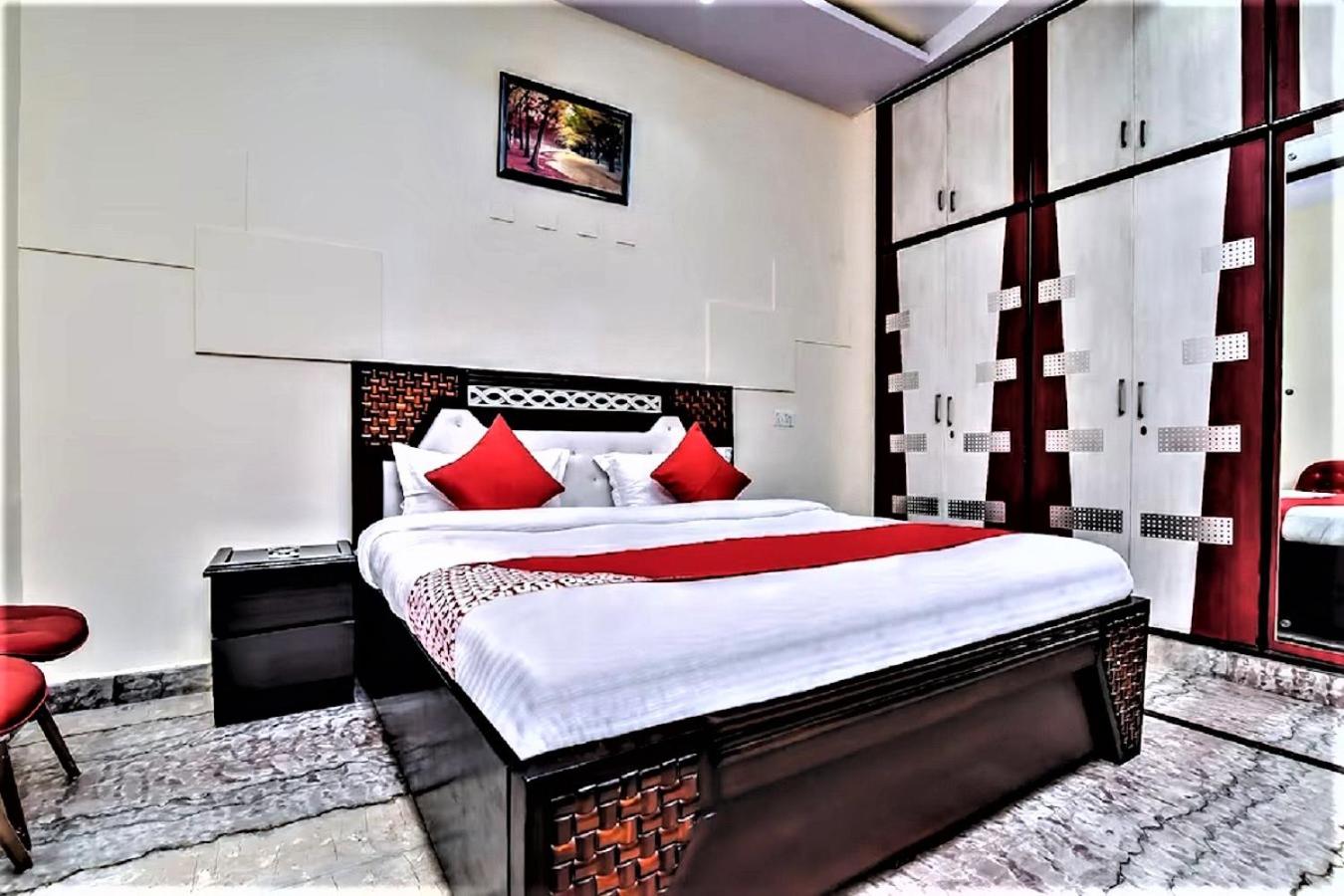 Florence Residency & Riviera Inn