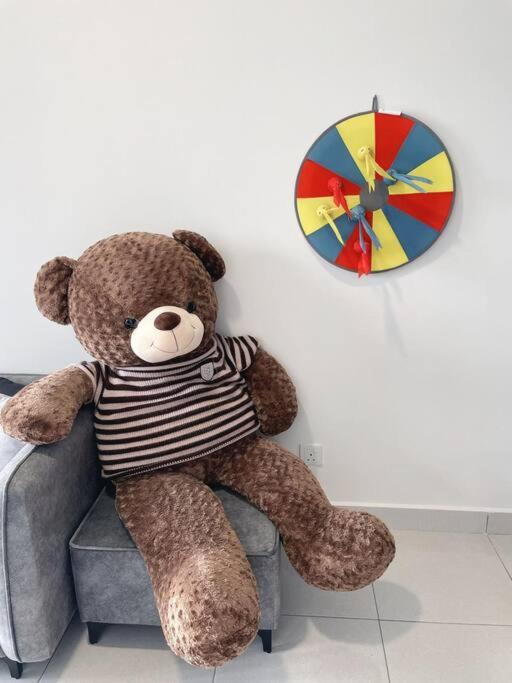 HomeFeel Netflix Youtube Free WiFi and Parking - MSuite at Bandar Manjalara, Near to DesaPark, Arkadia, One Utama, Kepong, Sri Damansara, Kota Damansara, K
