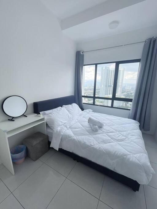 HomeFeel Netflix Youtube Free WiFi and Parking - MSuite at Bandar Manjalara, Near to DesaPark, Arkadia, One Utama, Kepong, Sri Damansara, Kota Damansara, K