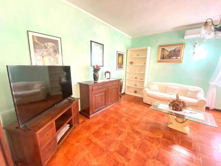Villa Fiorita view 5