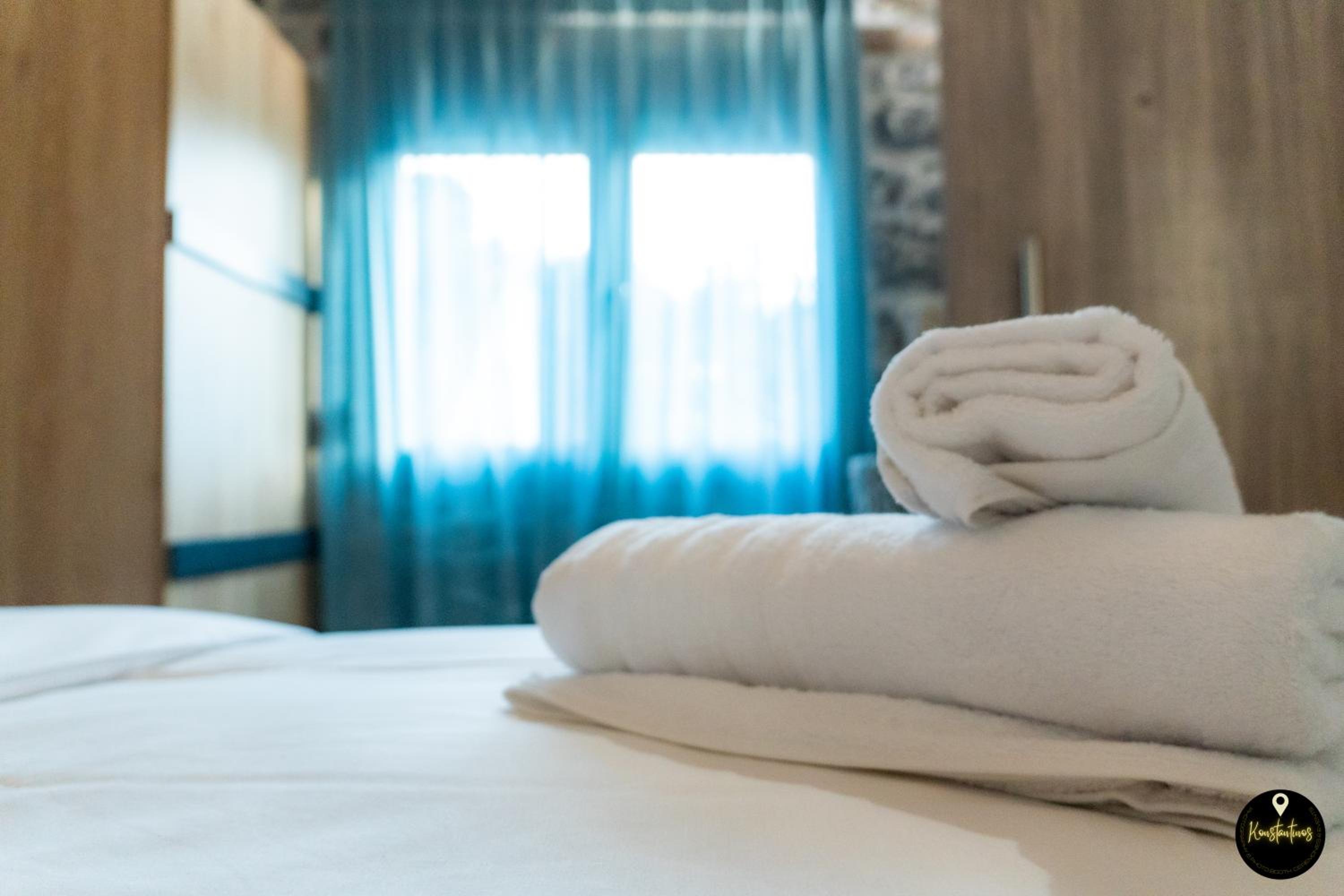 Pinolia Rooms