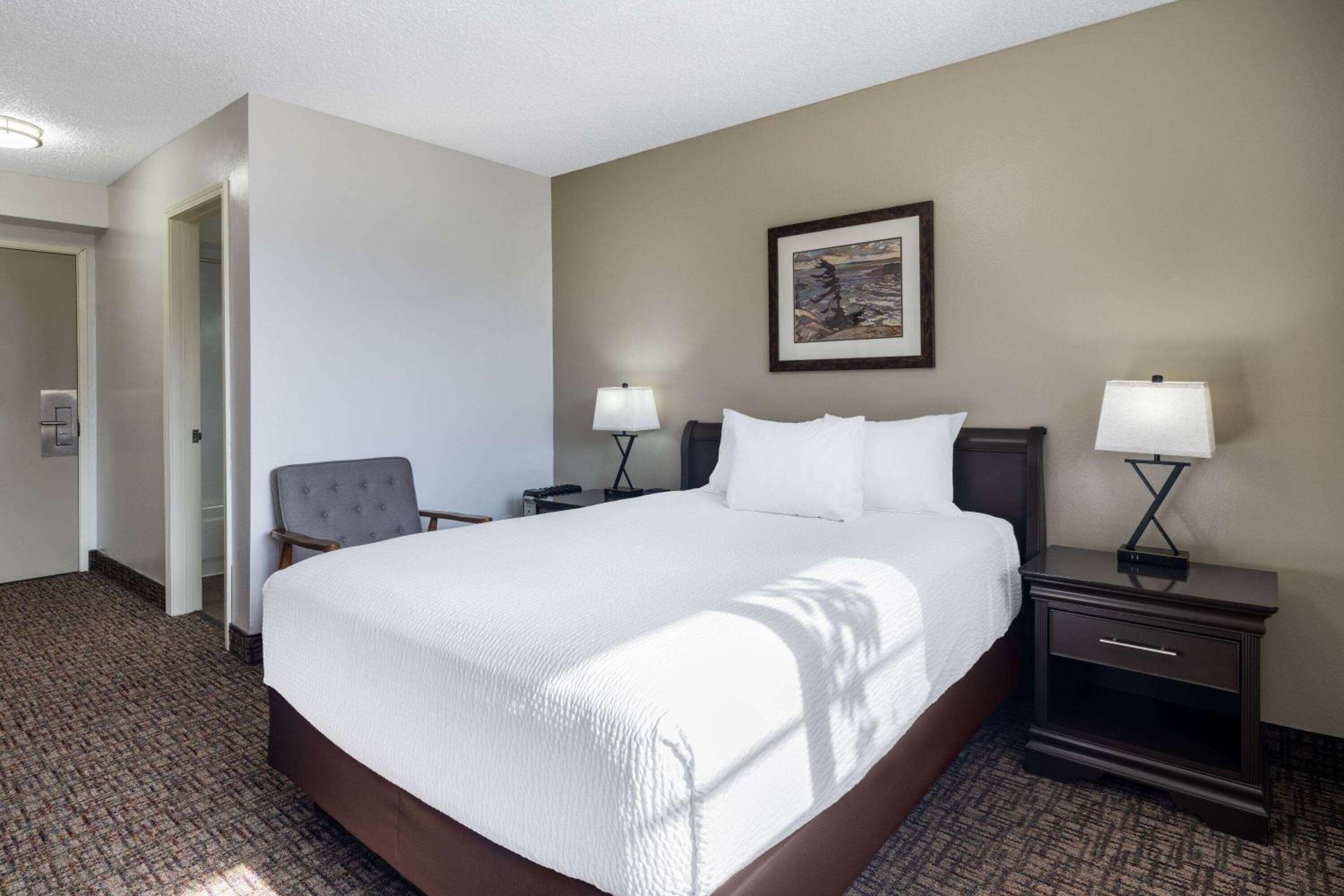 Juneau Vacations - Ramada by Wyndham Juneau - Property Image 12
