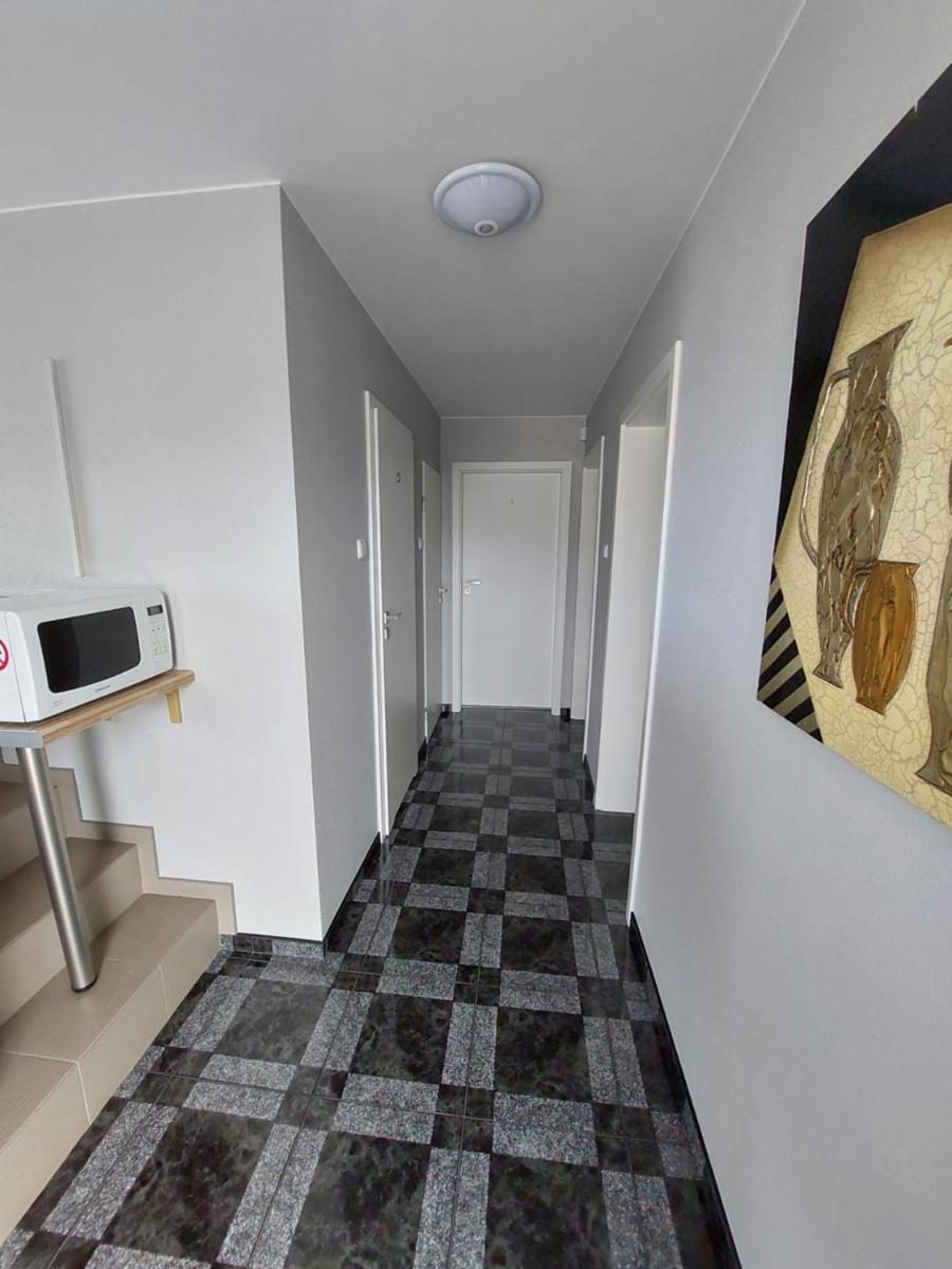 Photo 43
