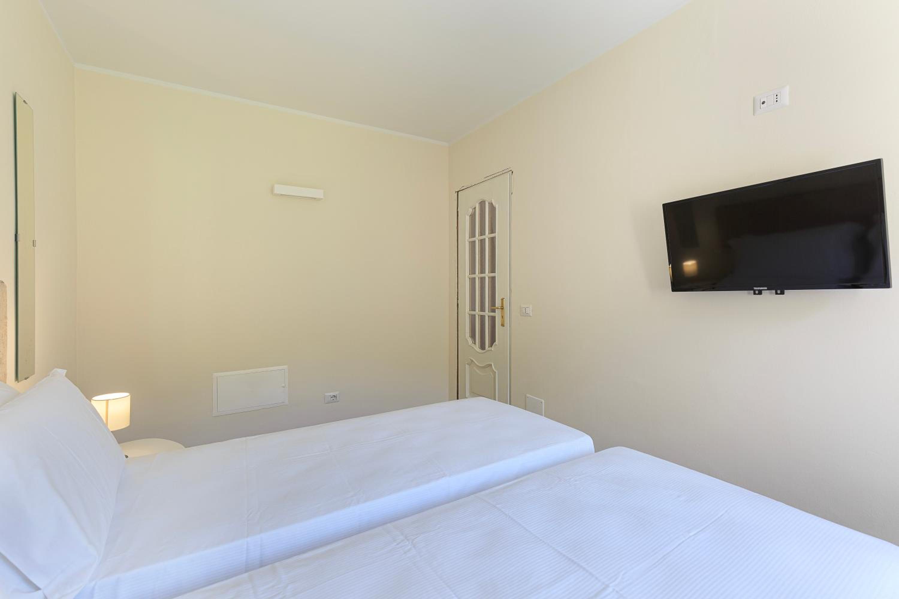 Villa Belvedere - By Impero House view 2