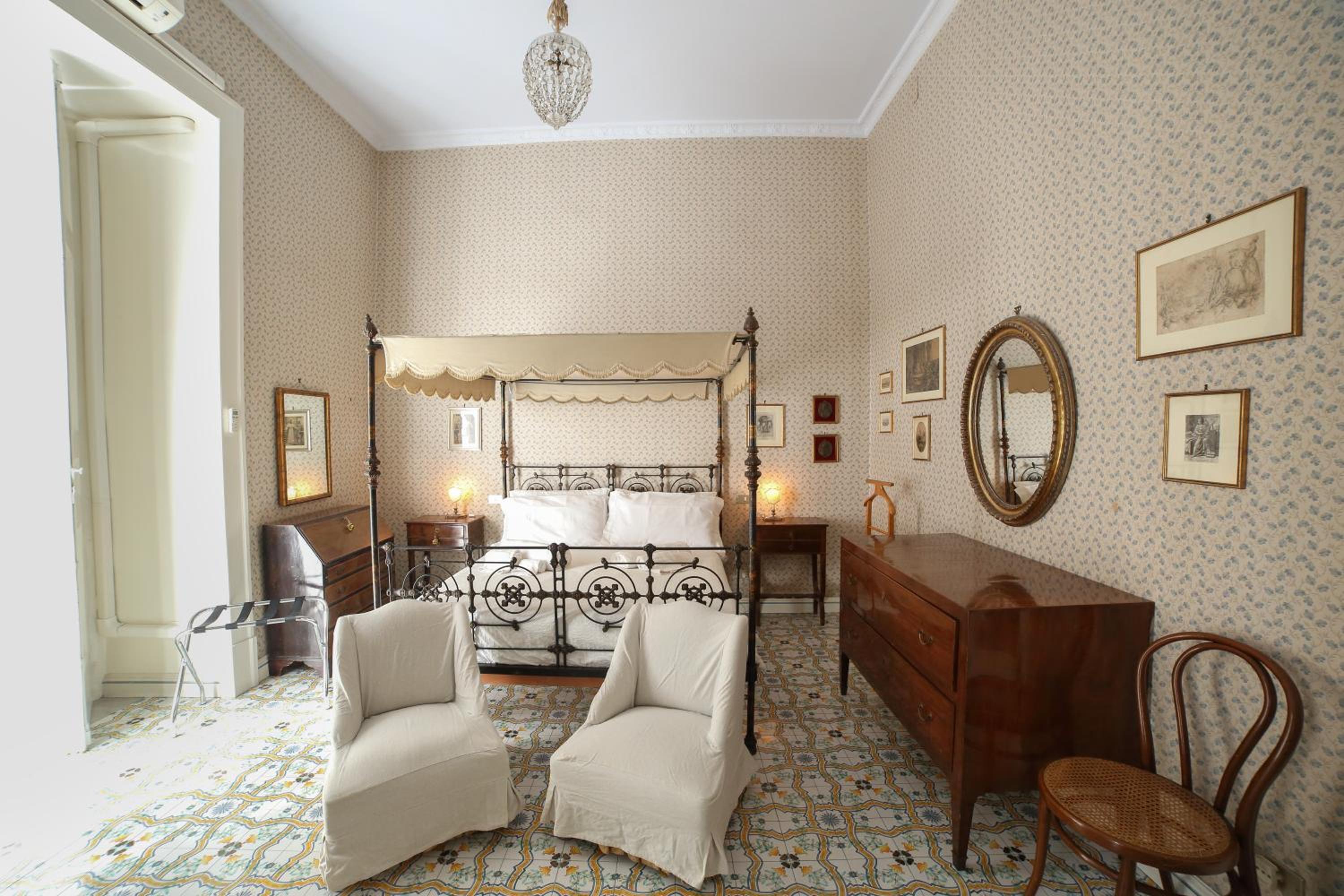 Conservatorio 16 Rooms centro storico