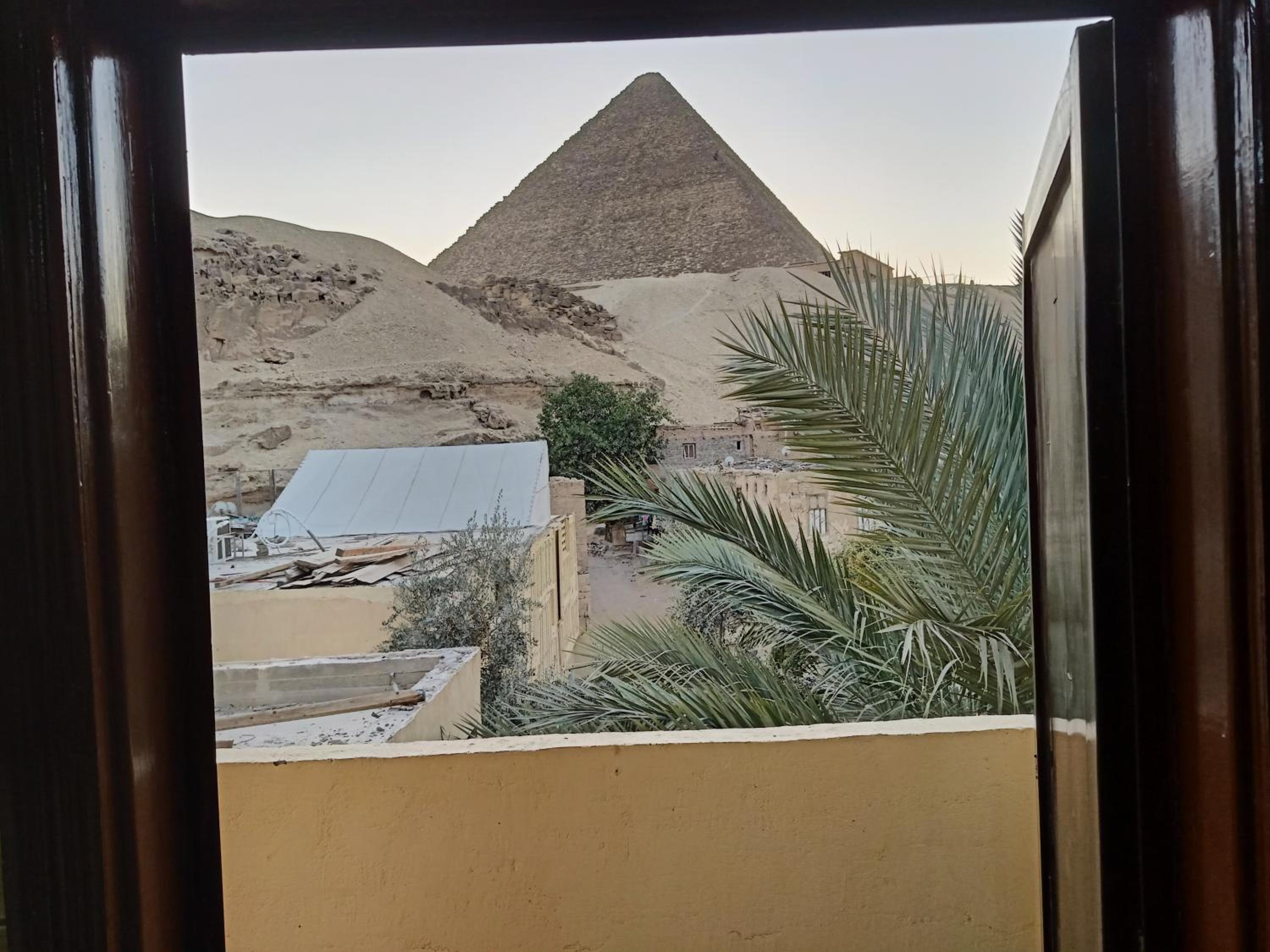Crystal pyramid inn