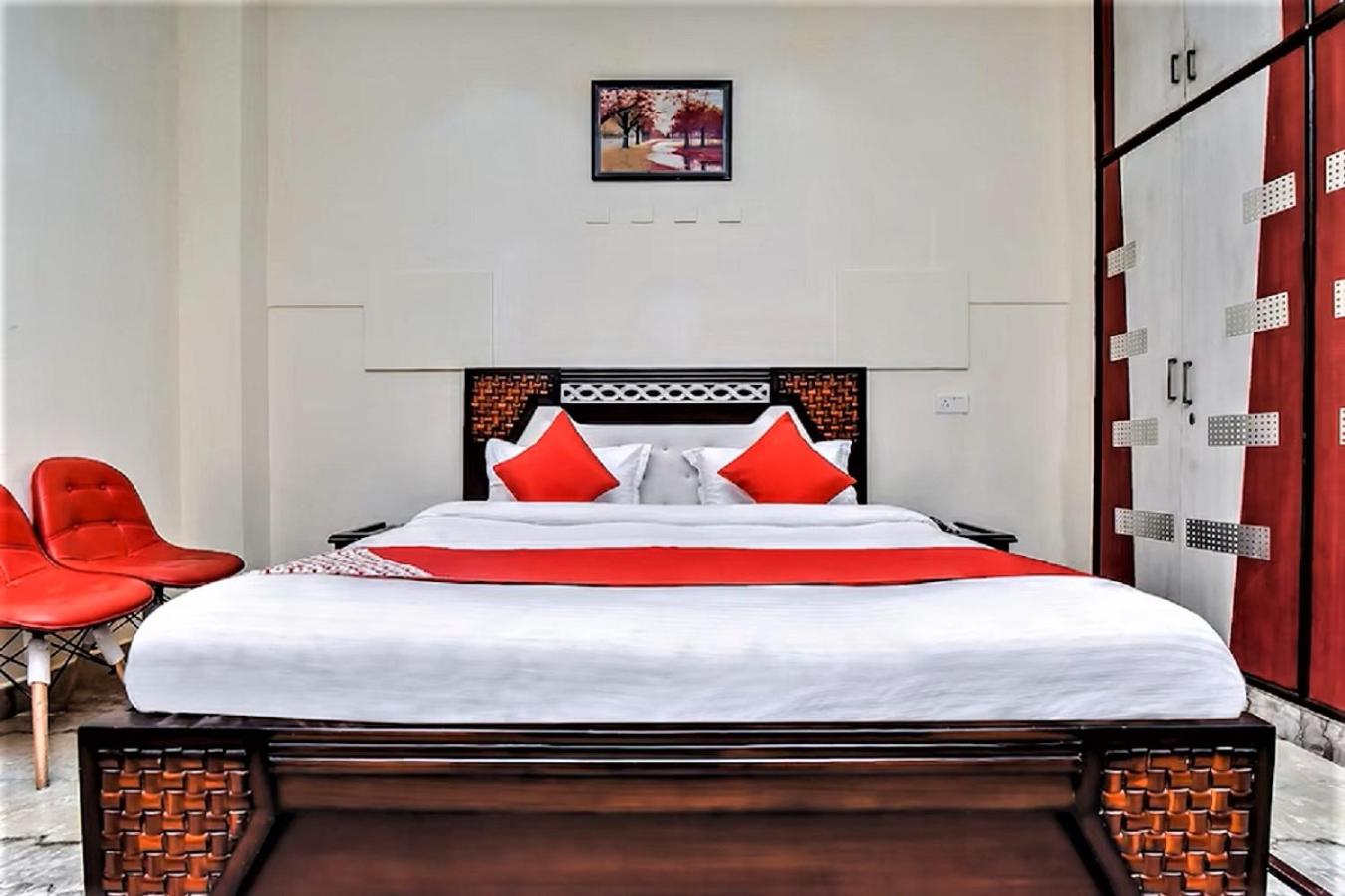 Florence Residency & Riviera Inn