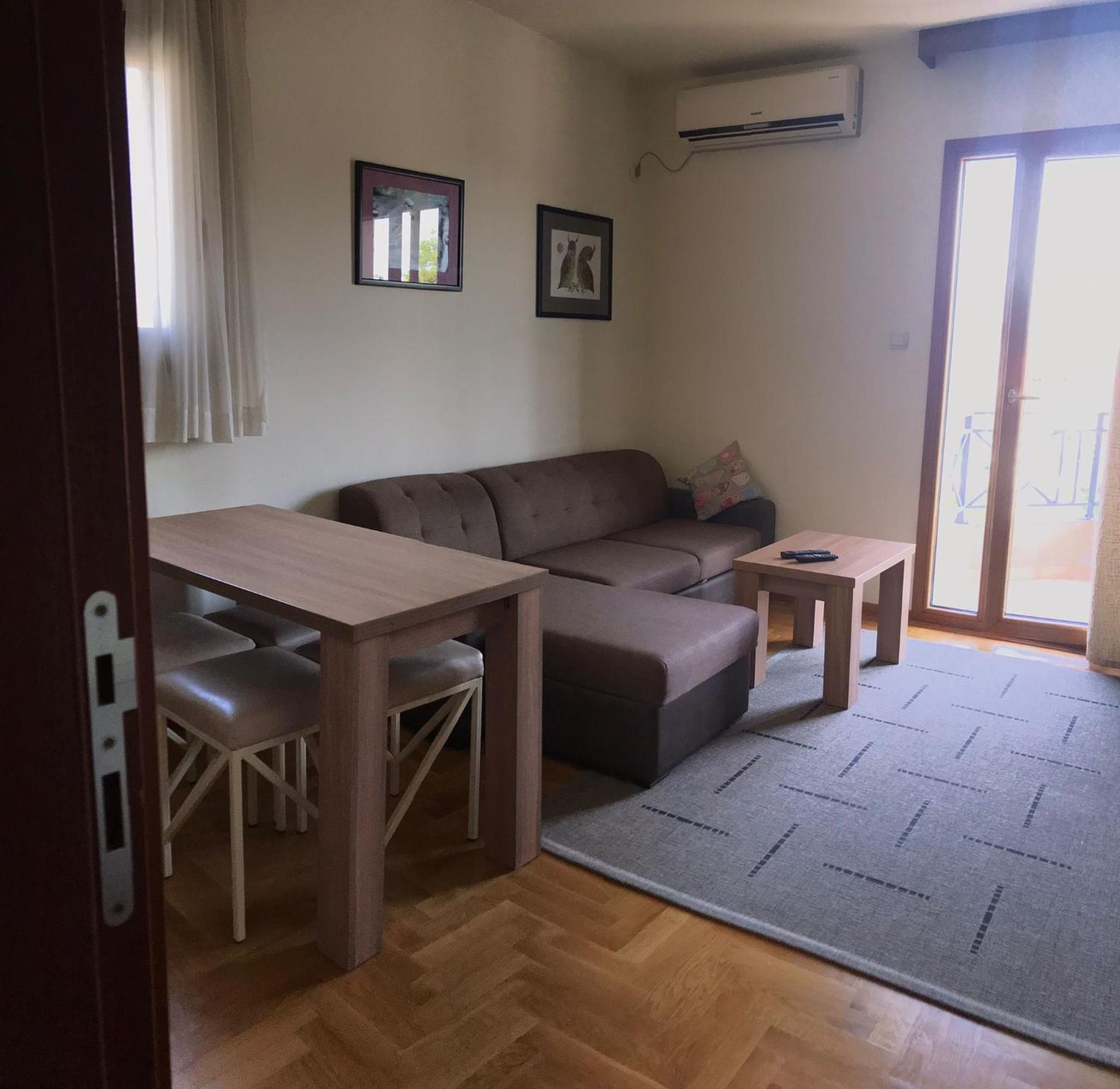 Apartmani Lenka