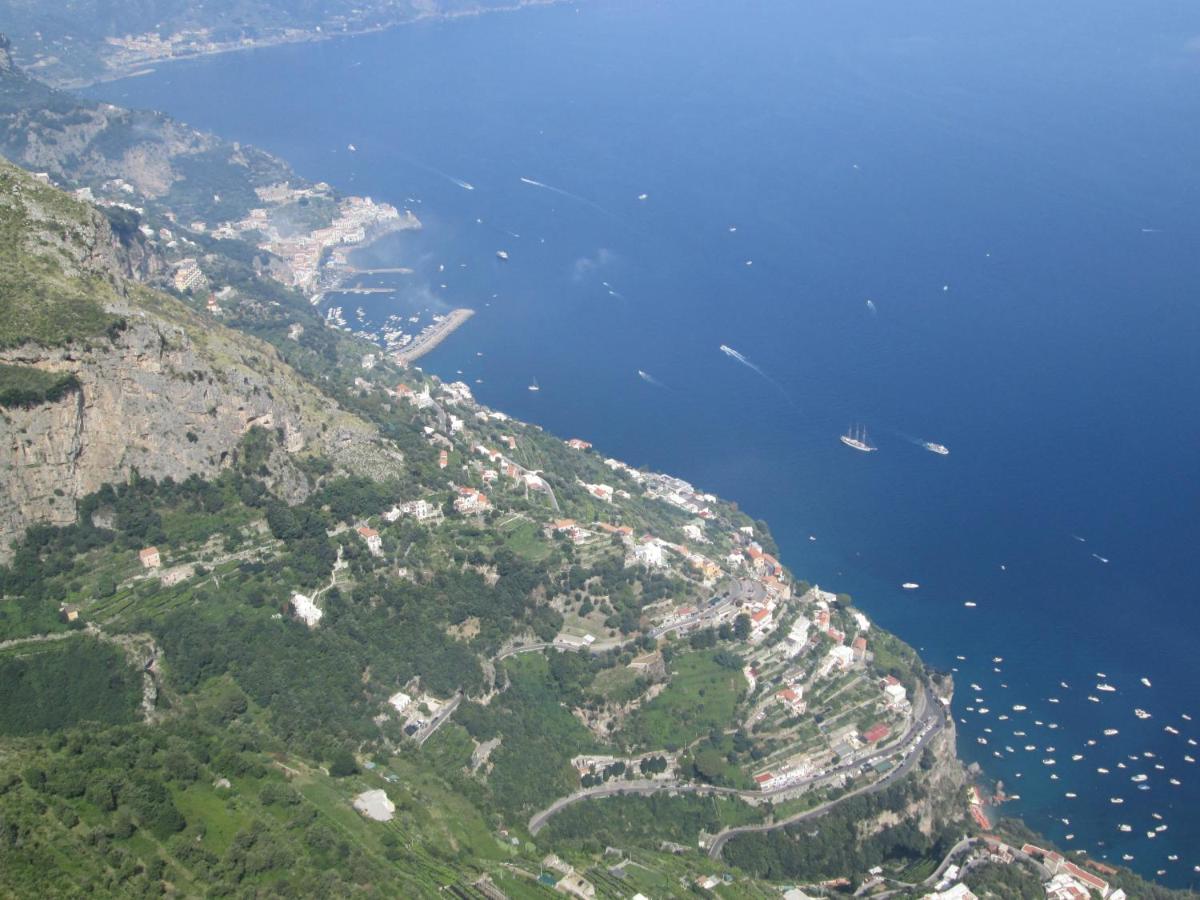 Mira Amalfi
