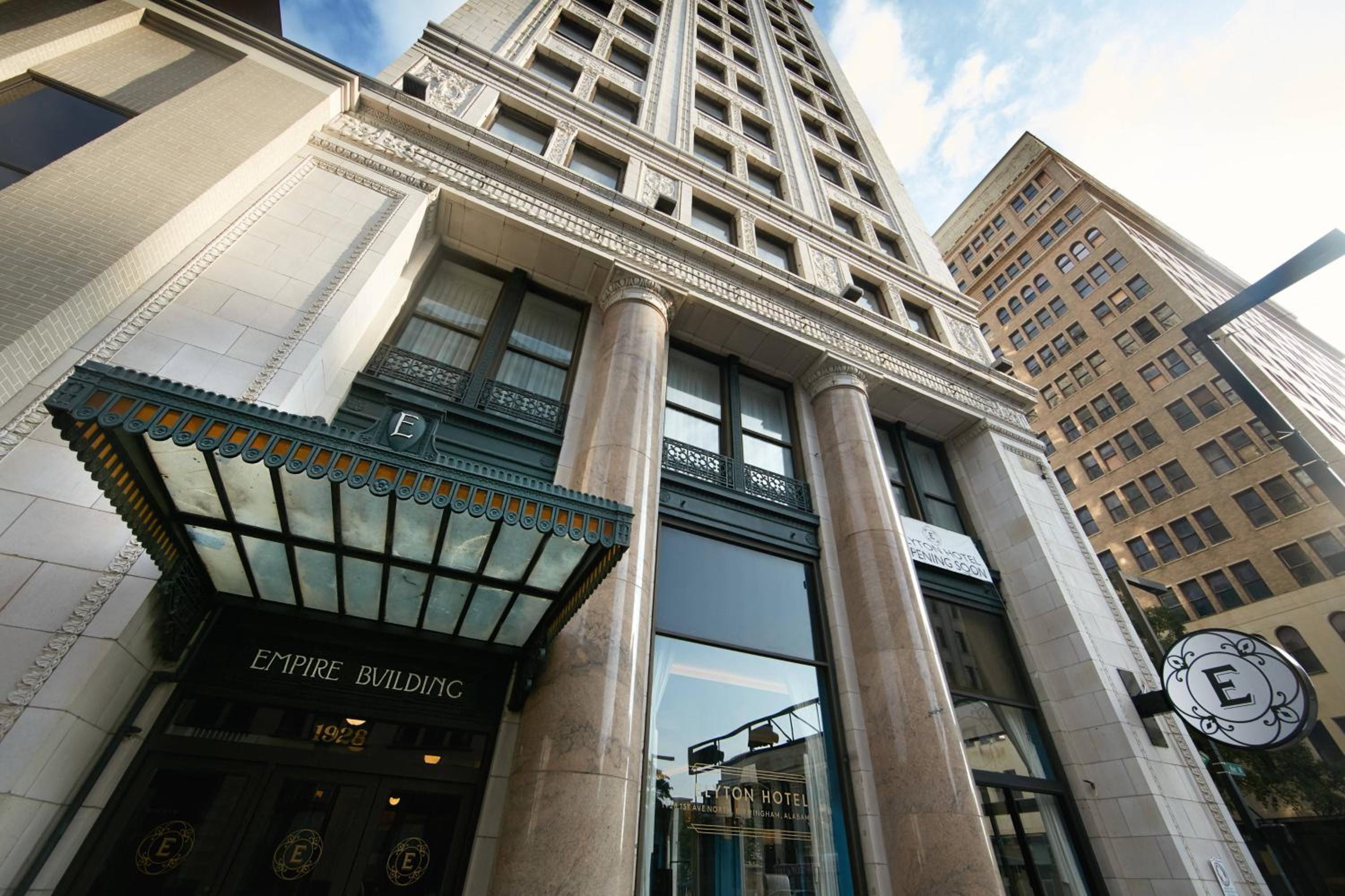 Hotel Elyton Hotel, Autograph Collection - Image 1