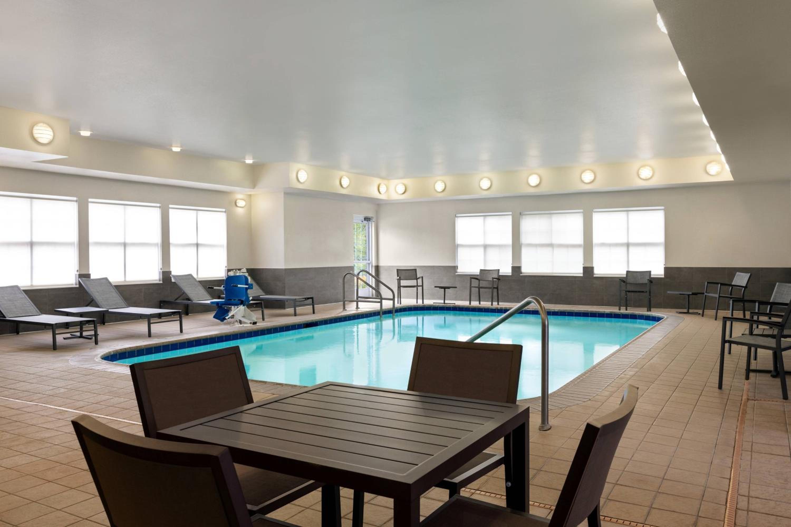 Residence Inn Houston The Woodlands/Market Street - Property Image 6