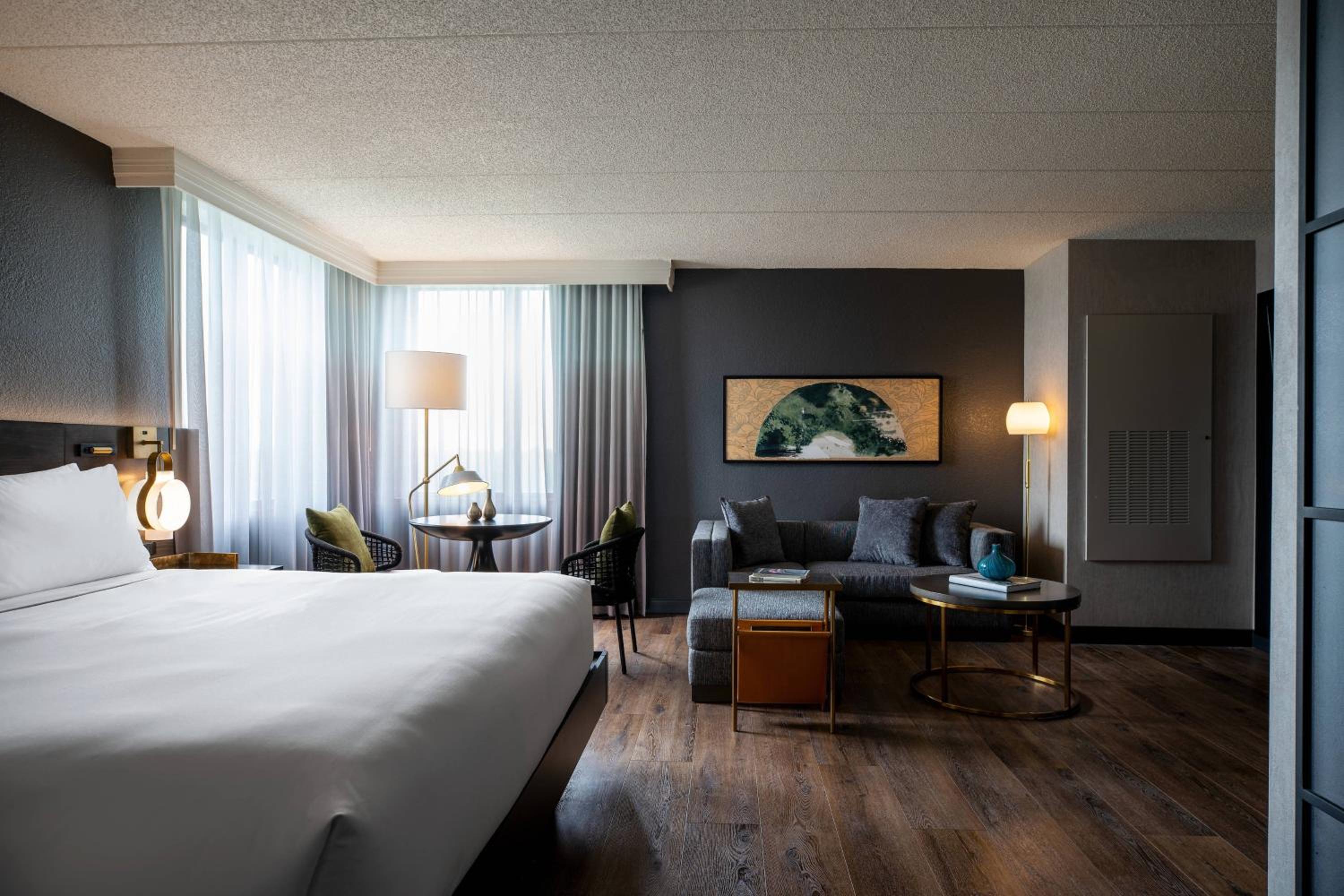 Renaissance Chicago North Shore Hotel - Property Image 2