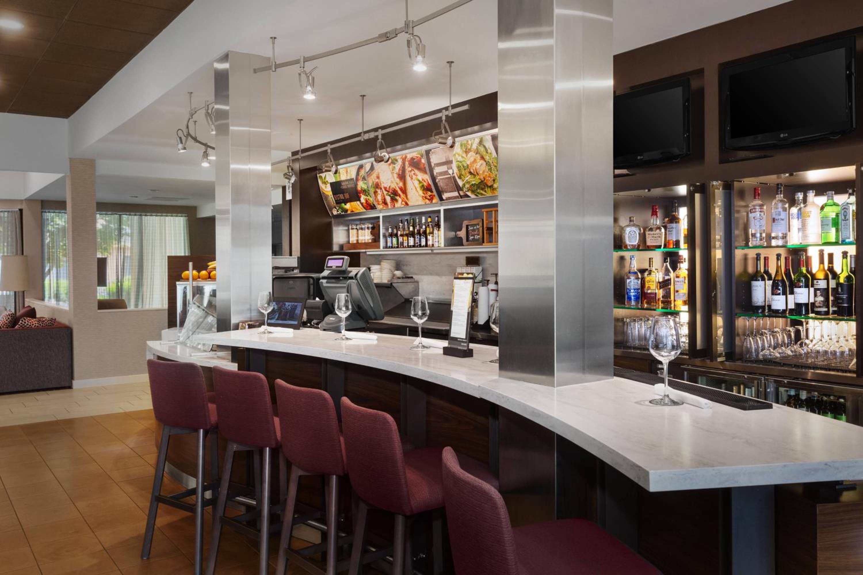 Fishkill Vacations - Courtyard by Marriott Fishkill - Property Image 10