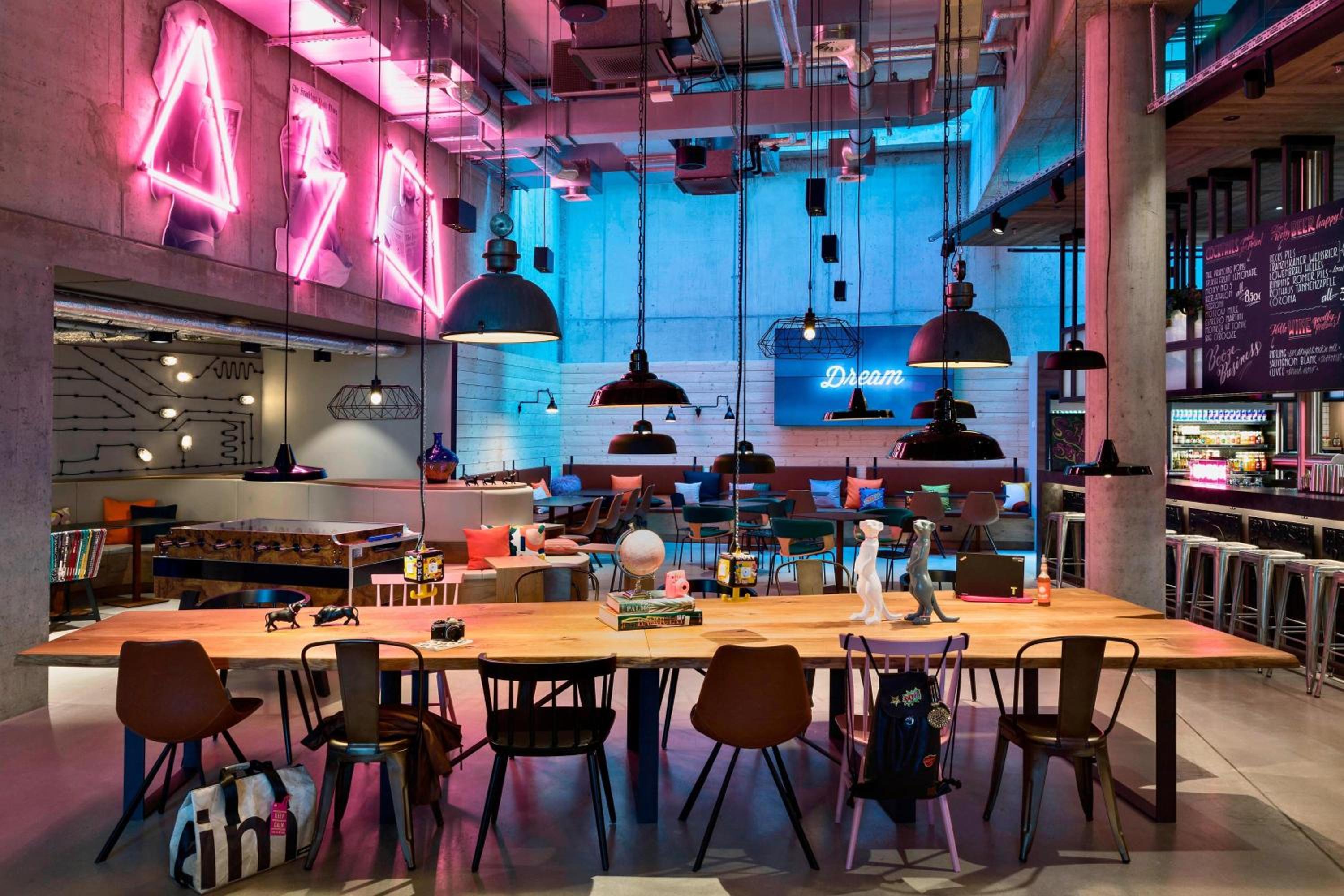 Moxy Frankfurt City Center - Property Image 4