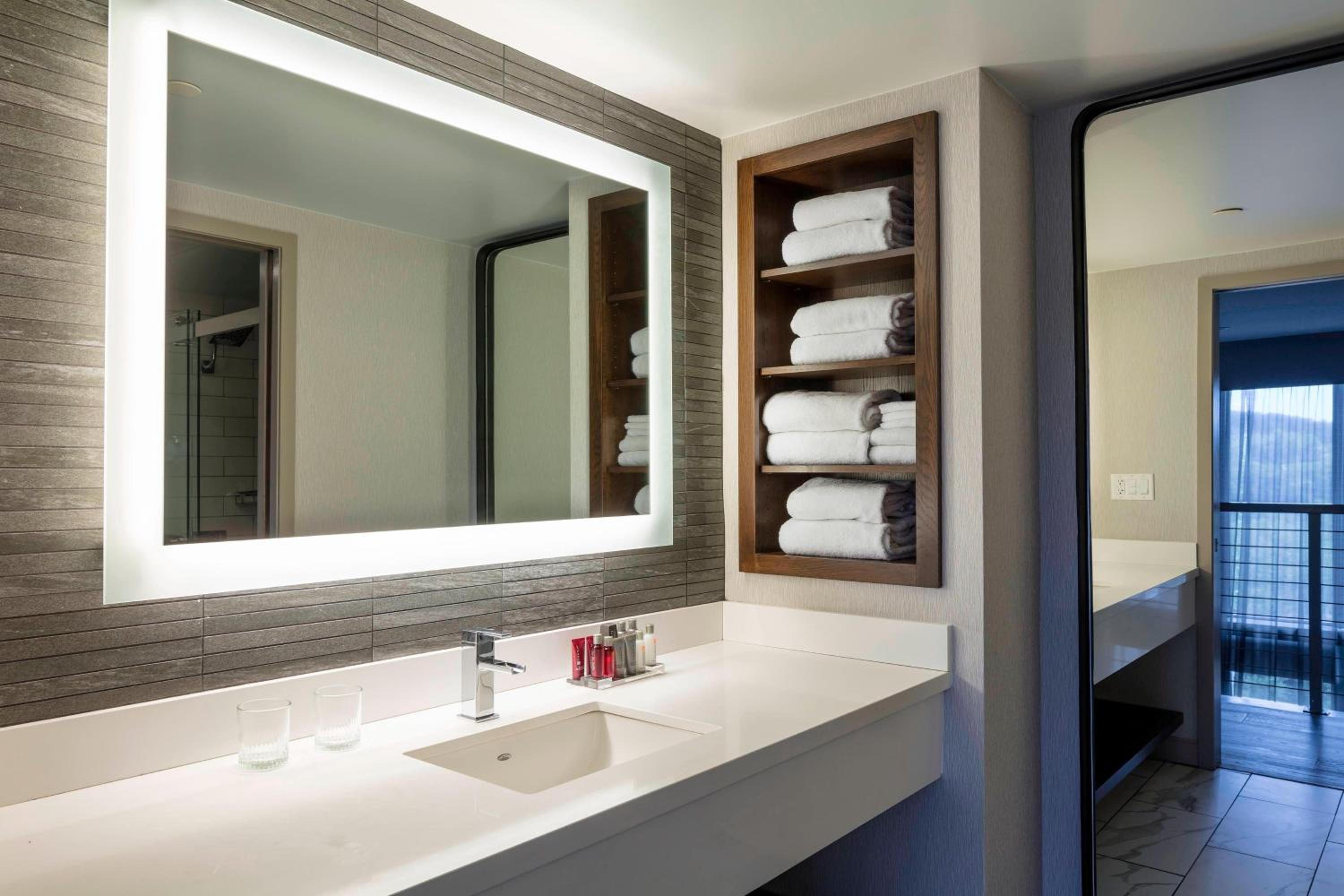 Boston Marriott Newton - Property Image 46