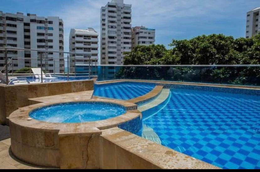 Apartamento lujoso a un minuto de la playa del laguito, la mejor playa de Cartagena de Indias