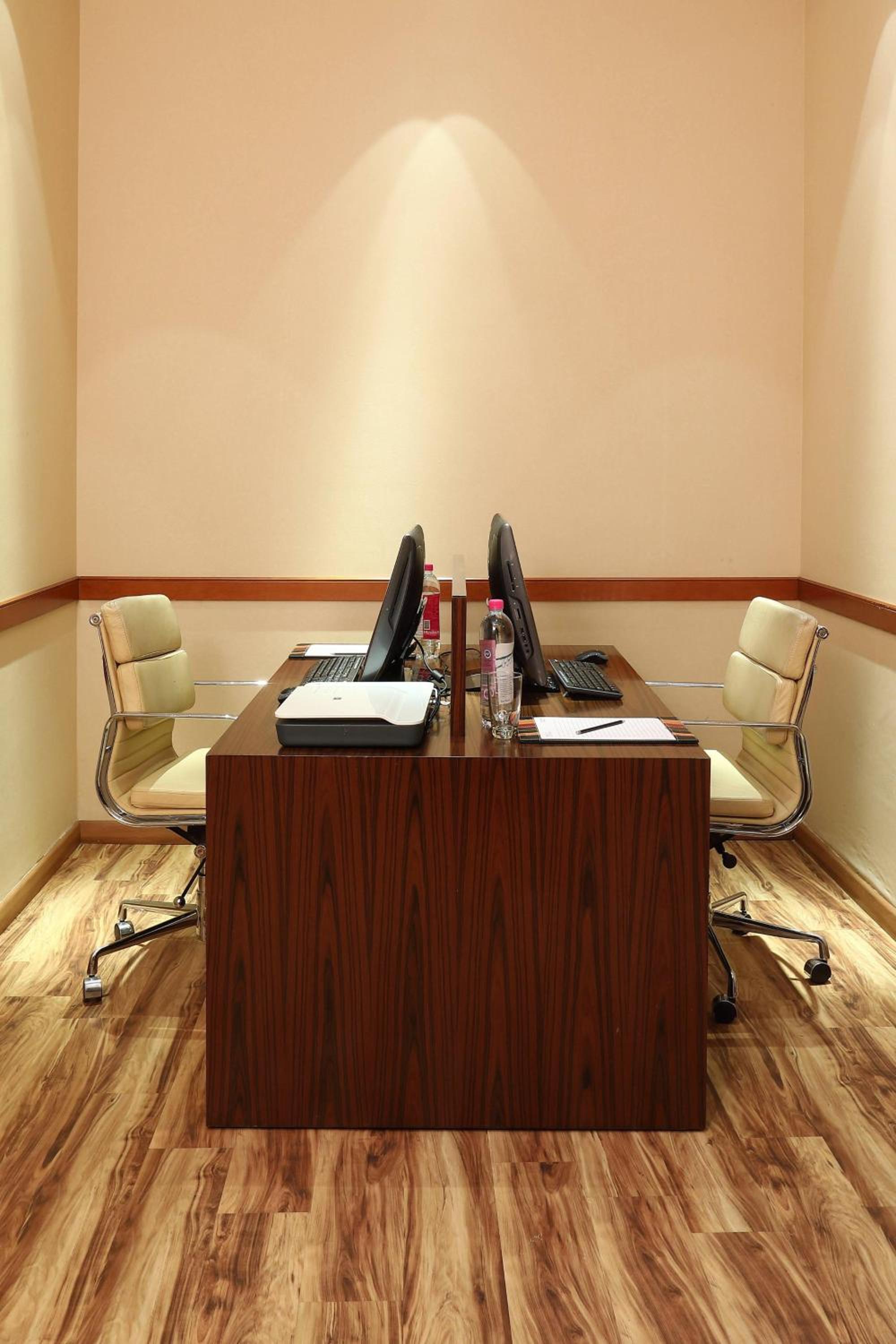 Courtyard by Marriott Kochi Airport