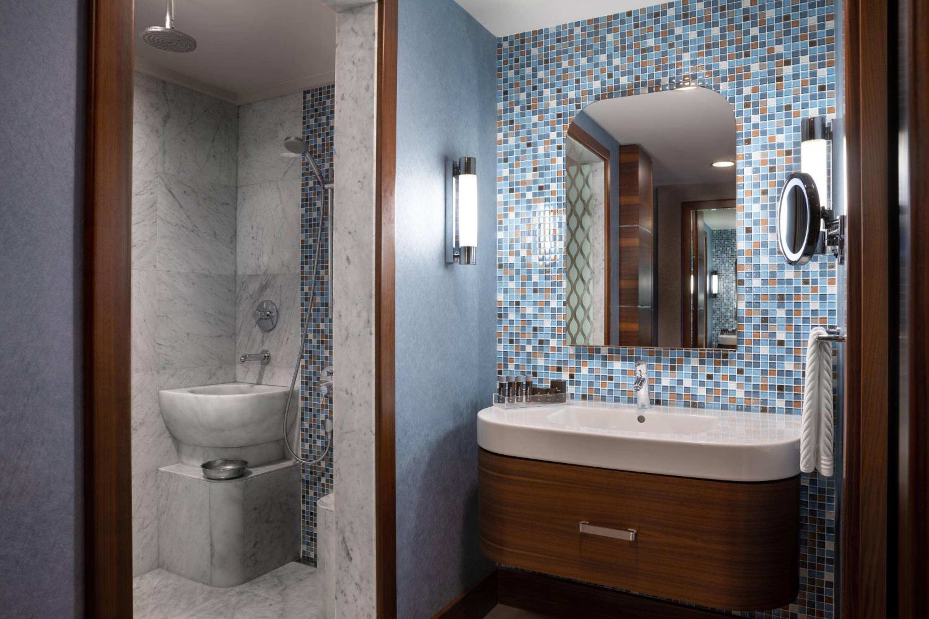 Renaissance İzmir Otel - Image 14